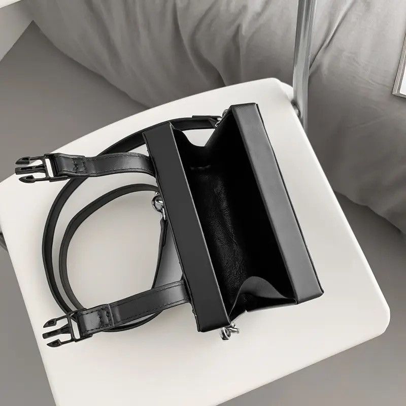 Japanese Brand Retro PU leather buckle chain shoulder box bag Size ONE SIZE - 10 Thumbnail