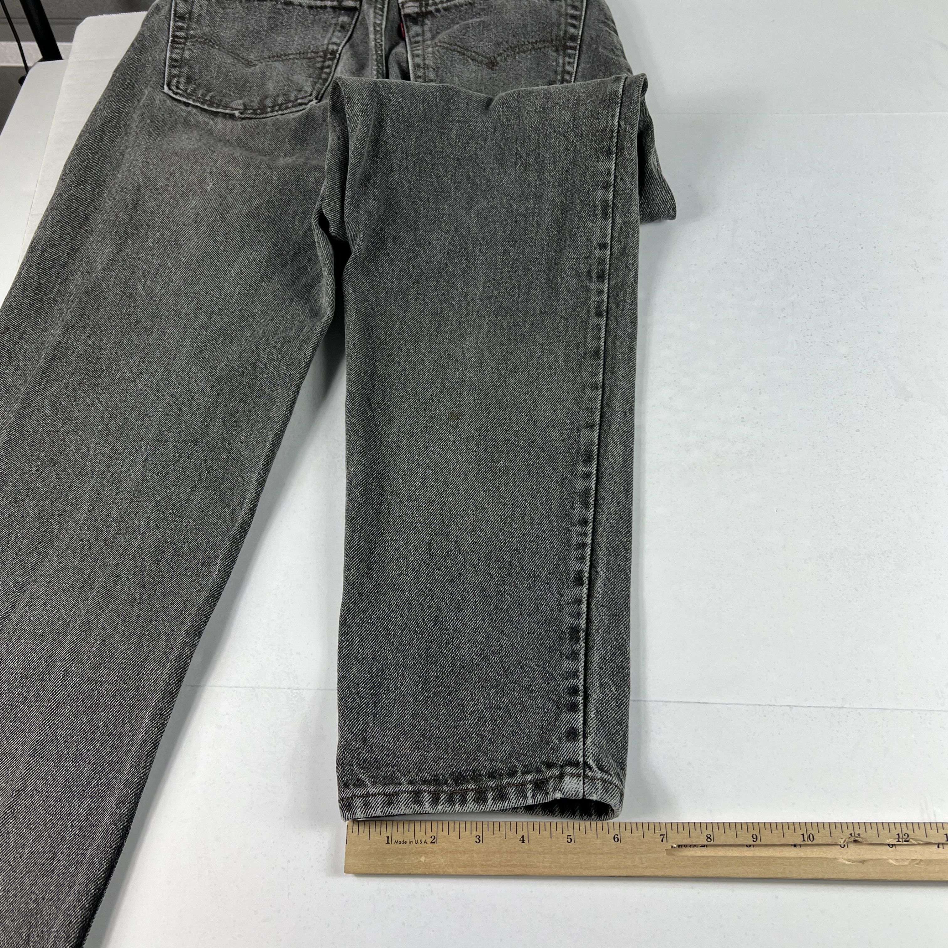 Levi's × Vintage VTG 80s Levi's Jean 550 Relaxed Black Faded Thrashed Denim Size US 30 / EU 46 - 18 Thumbnail