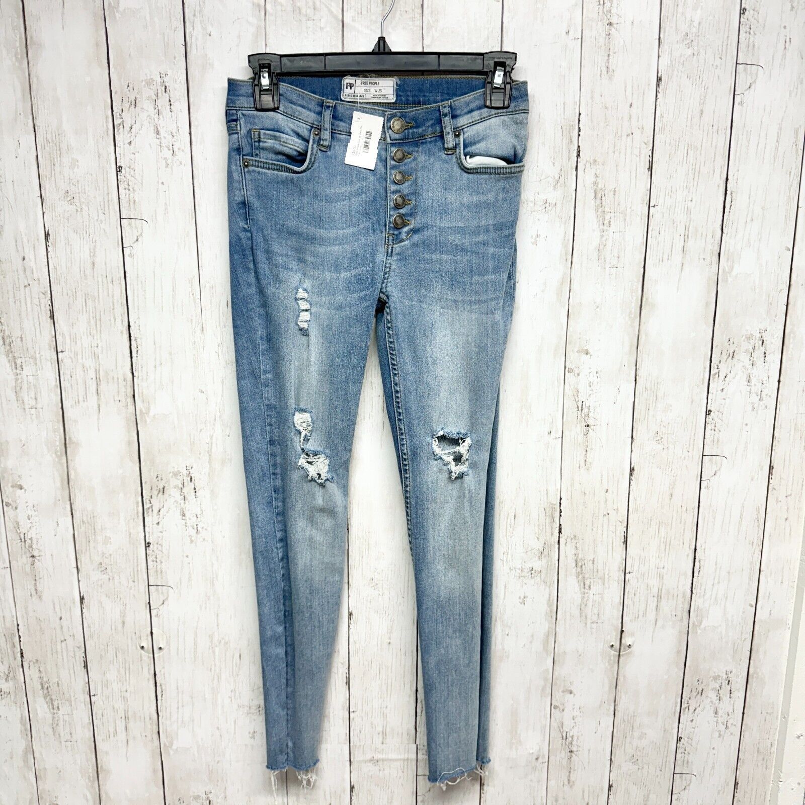 Free People Free People Jeans Size 25 Fray Raw Hem Skinny Mid Rise Size 25" / US 0 / IT 36 - 1 Thumbnail