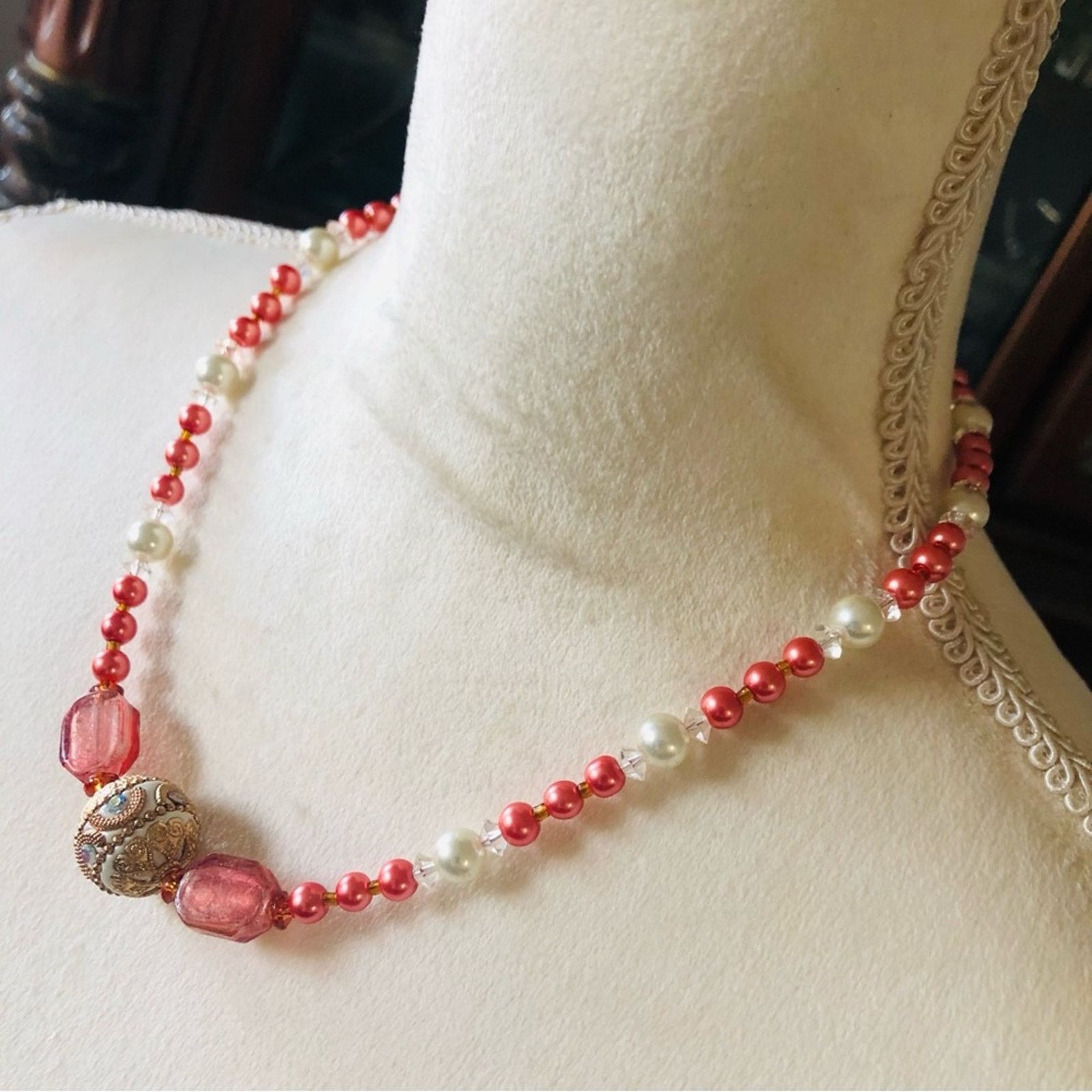 Handmade Handcrafted repurpose glass bead antique rose Pearl necklac Size ONE SIZE - 4 Thumbnail