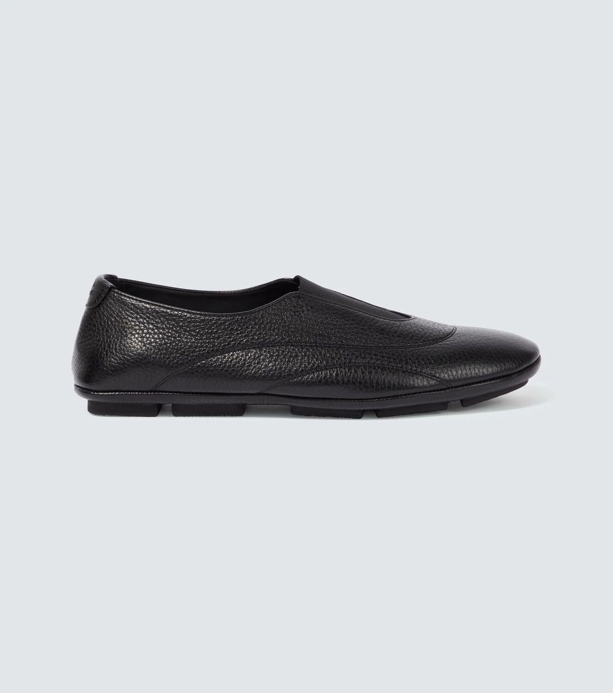 o1s22i1n0924 Leather Slipper Loafers in Black