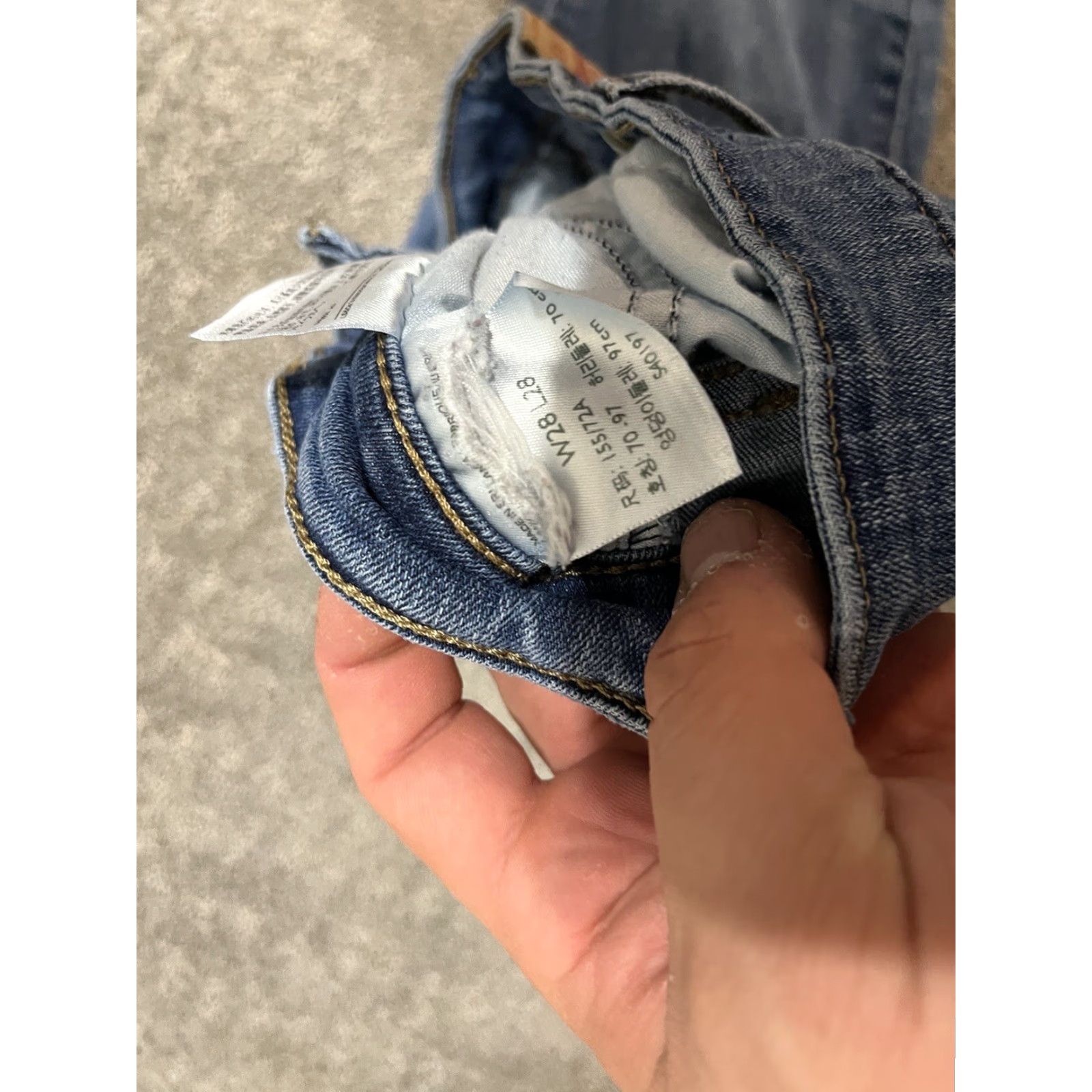 Levi's Levi's 721 High-Rise Skinny Women's Jeans Waist 28x28 Medium Wash Blue Size 28" / US 6 / IT 42 - 8 Thumbnail