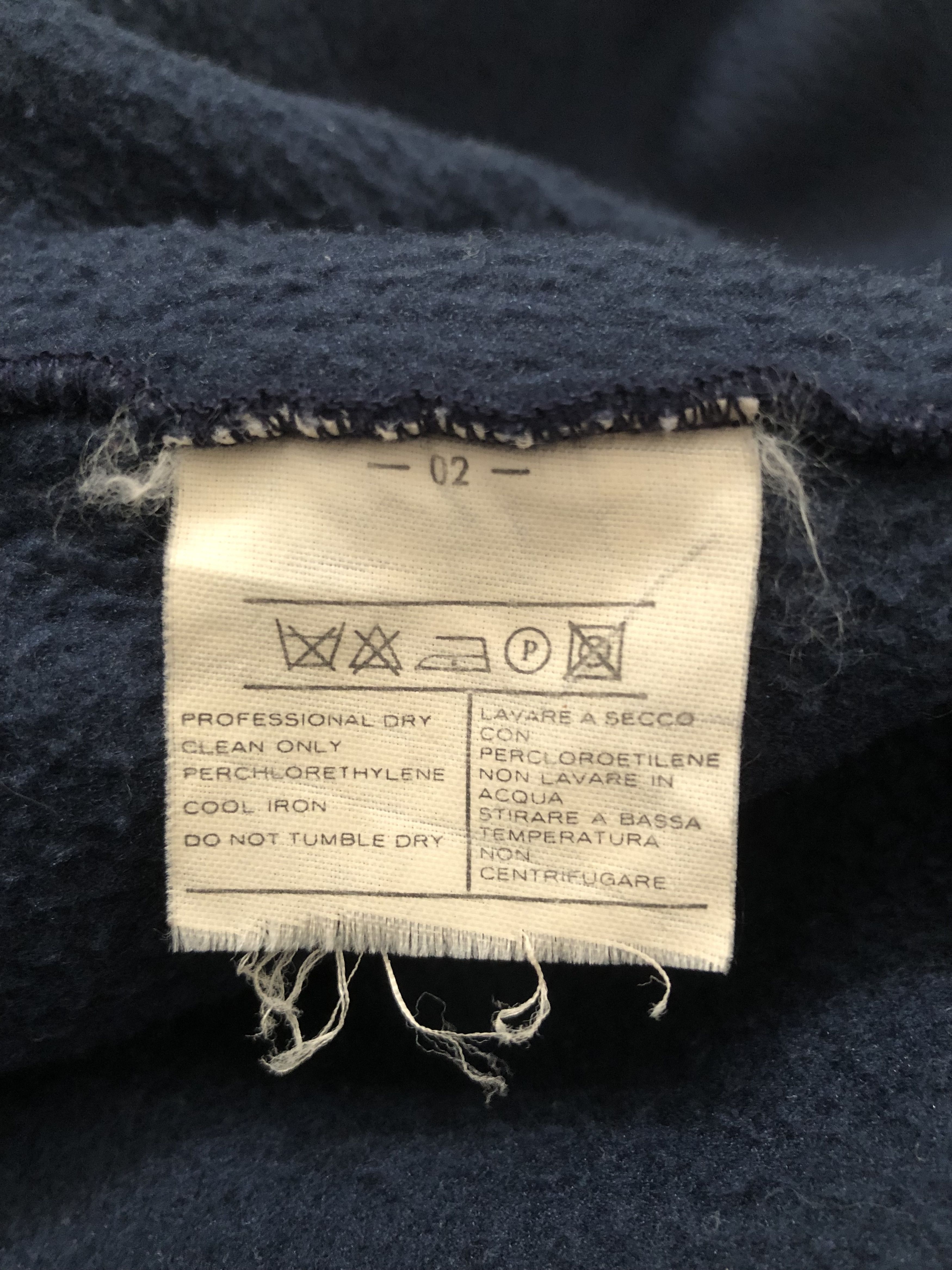 Salvatore Ferragamo × Vintage Vintage Salvatore Ferragamo Fleece Coat Size M / US 6-8 / IT 42-44 - 8 Thumbnail