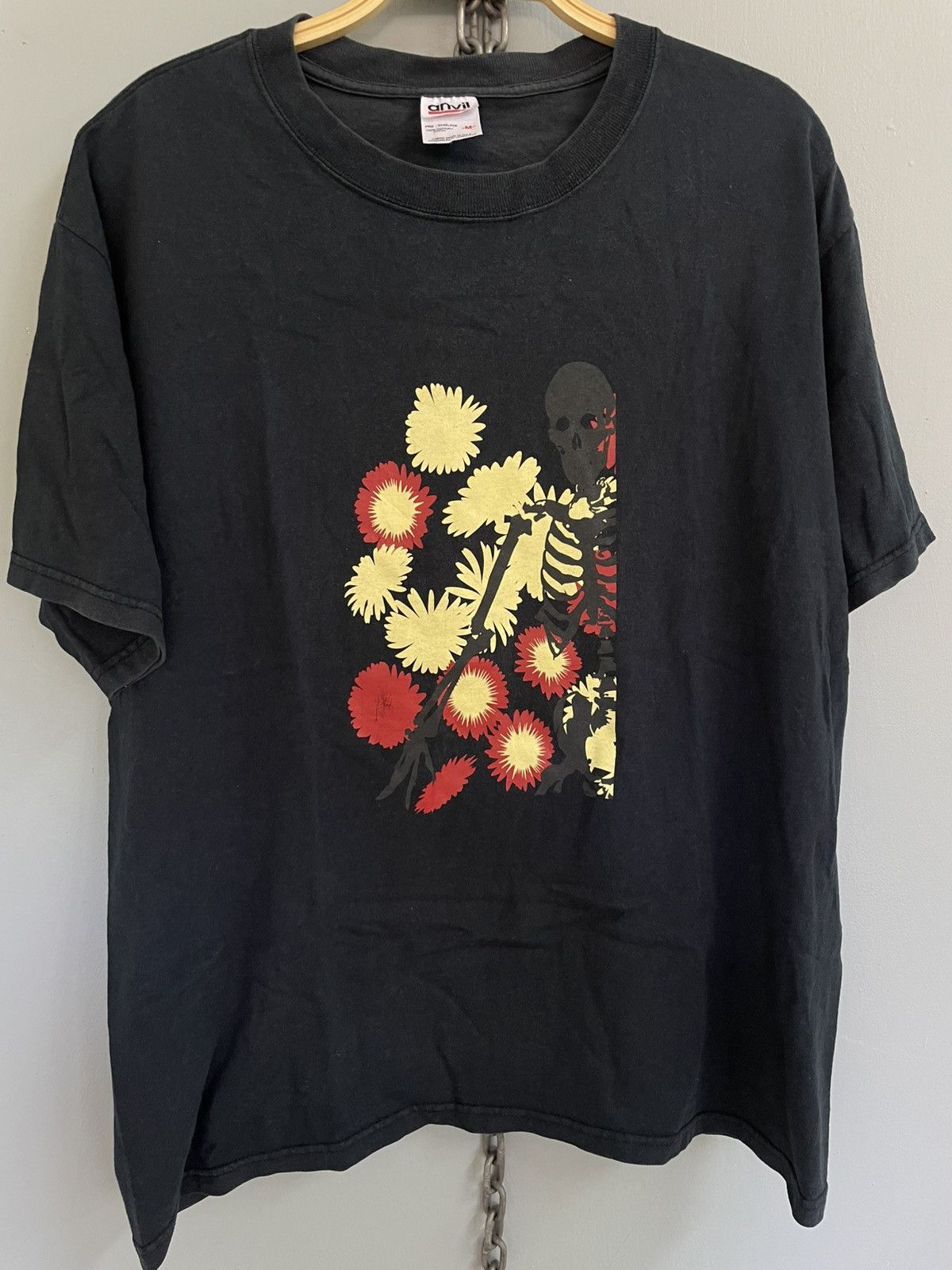 Vintage Vintage Y2K All weapons is dust and ashes t shirt Size US M / EU 48-50 / 2 - 3 Thumbnail