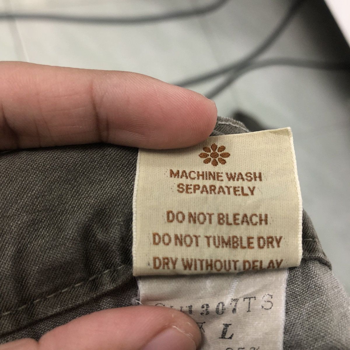 Issey Miyake VINTAGE BUSH CARGO PANTS BOWCUT GLOBALWORK ISSEY MIYAKE Size US 30 / EU 46 - 10 Thumbnail
