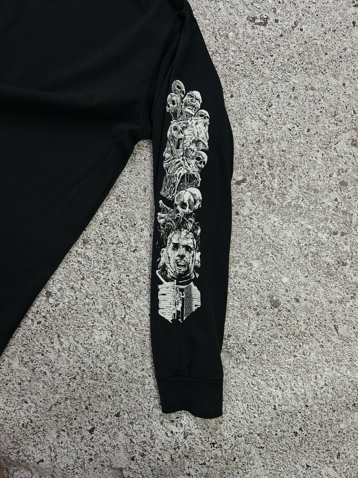 Other Movie Game The Texas Chains Saw Massacre Long Sleeve T-Shirt Size US M / EU 48-50 / 2 - 7 Thumbnail