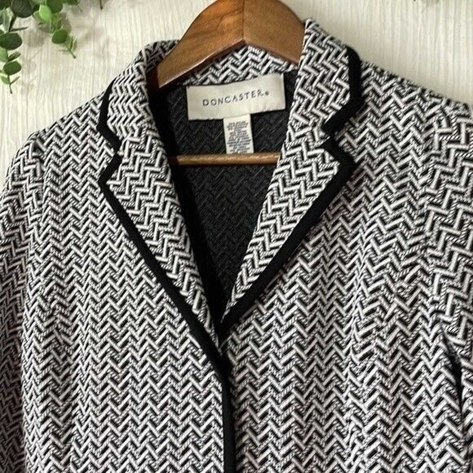 Unknown London Doncaster Tailored Blazer Jacket White and Navy Size 4 Size S / US 4 / IT 40 - 3 Thumbnail