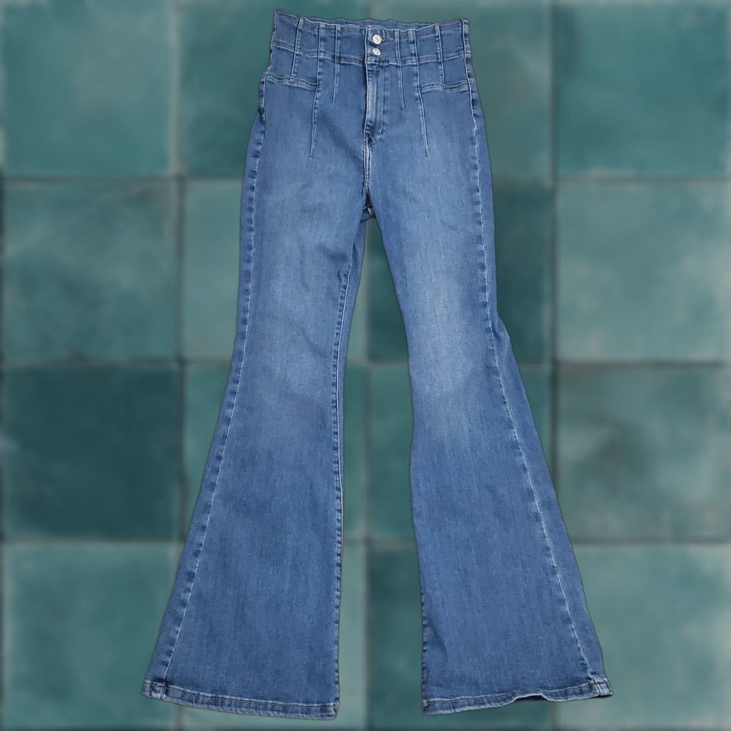 Vintage We the Free People Jayde Flare Jeans Sz 31 Boho Hippie Med Wash High Rise 28x31 Jeans Womens Regular Blue Size 24" / US 00 / IT 34 - 1 Thumbnail