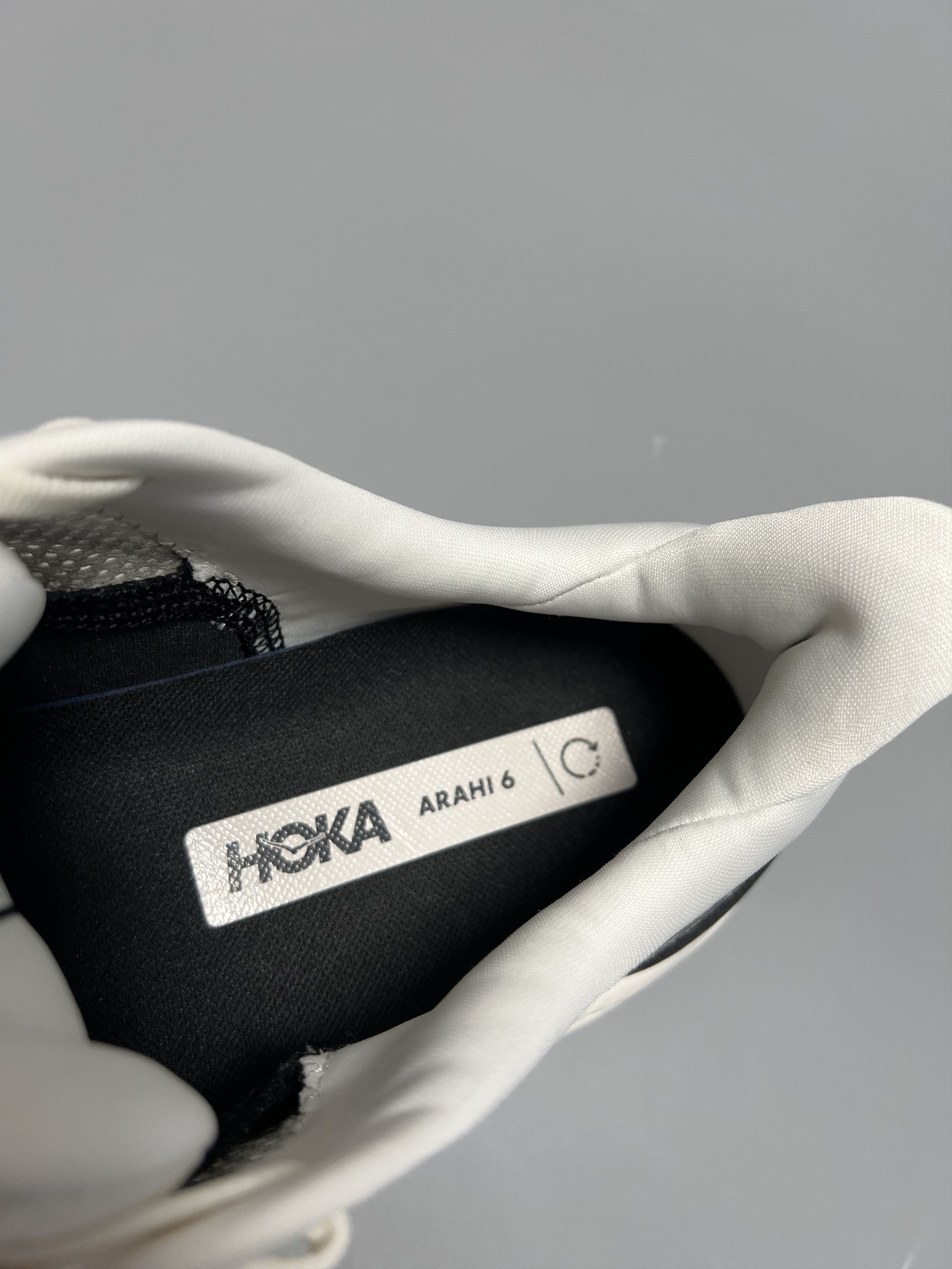 Hoka 11.5D Hoka One One Arahi 6 Running Shoes 1123194-BDBSW Size US 11.5 / EU 44-45 - 19 Thumbnail