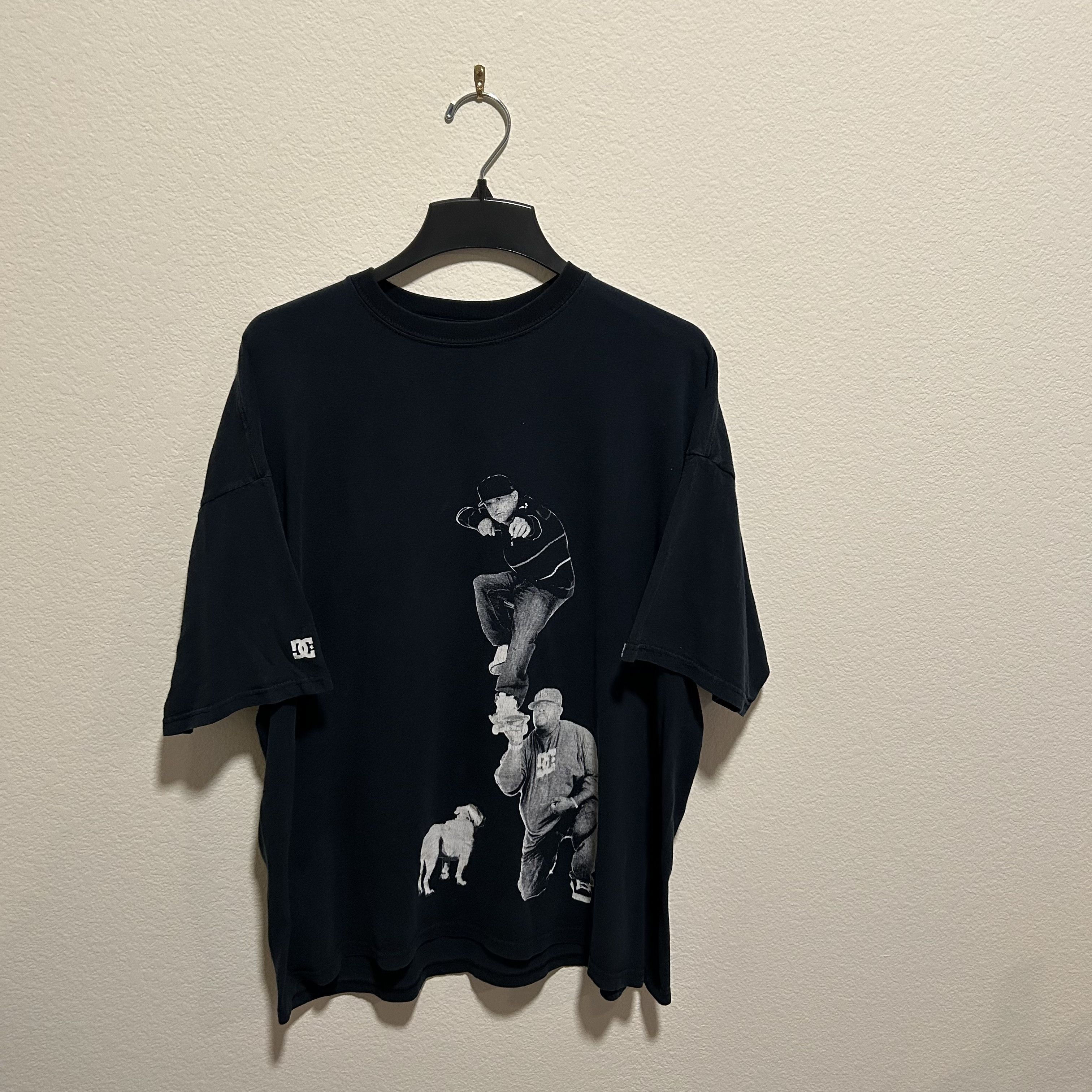 トップス DC Rob Dyrdek & Big Black MTV Print Tee DC Rob Dyrdek & Big Black MTV Print Tee