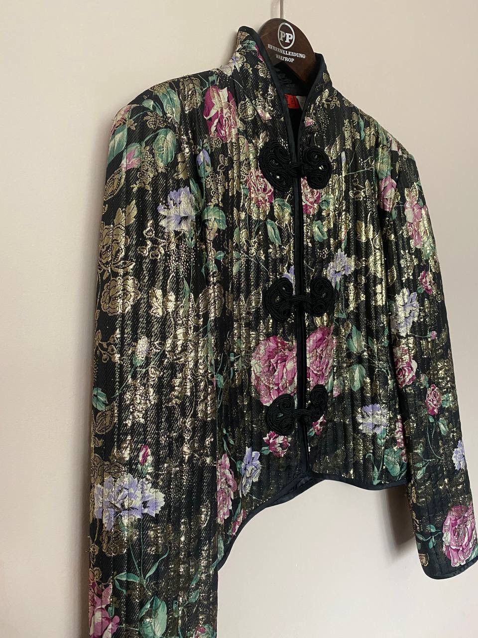 Valentino VALENTINO NIGHT Black Floral Silk Jacket 1980's VINTAGE Size M / US 6-8 / IT 42-44 - 3 Thumbnail