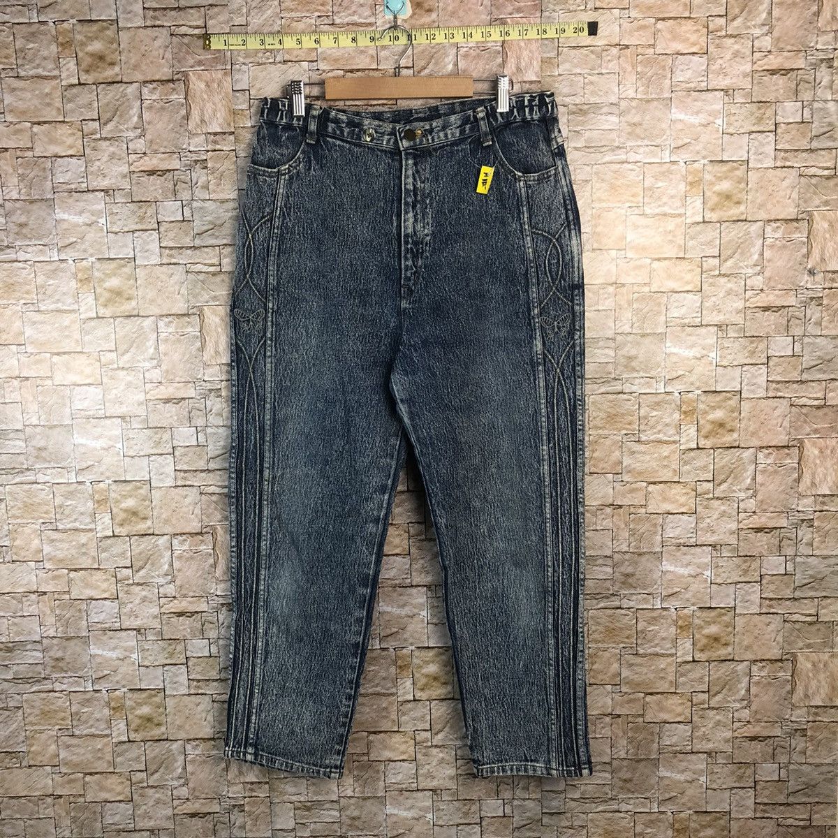 Japanese Brand × Vintage Long Happy Blue vintage faded Denim Pants #A112 Size US 30 / EU 46 - 1 Thumbnail