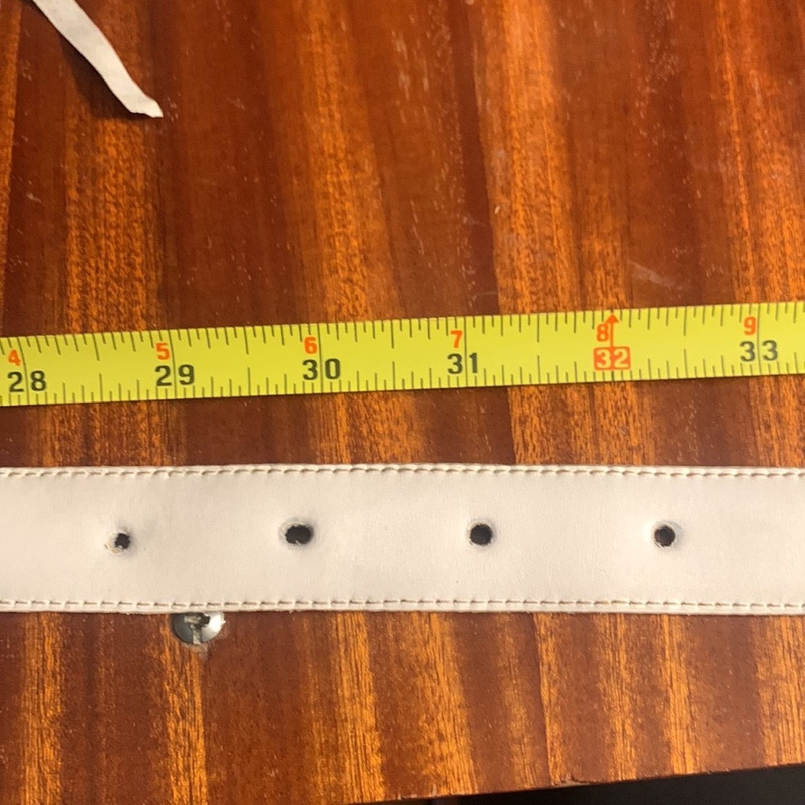 Gucci Rare GG Gucci 70’s Italy white leather belt 100% AUTHENTIC Size ONE SIZE - 8 Thumbnail