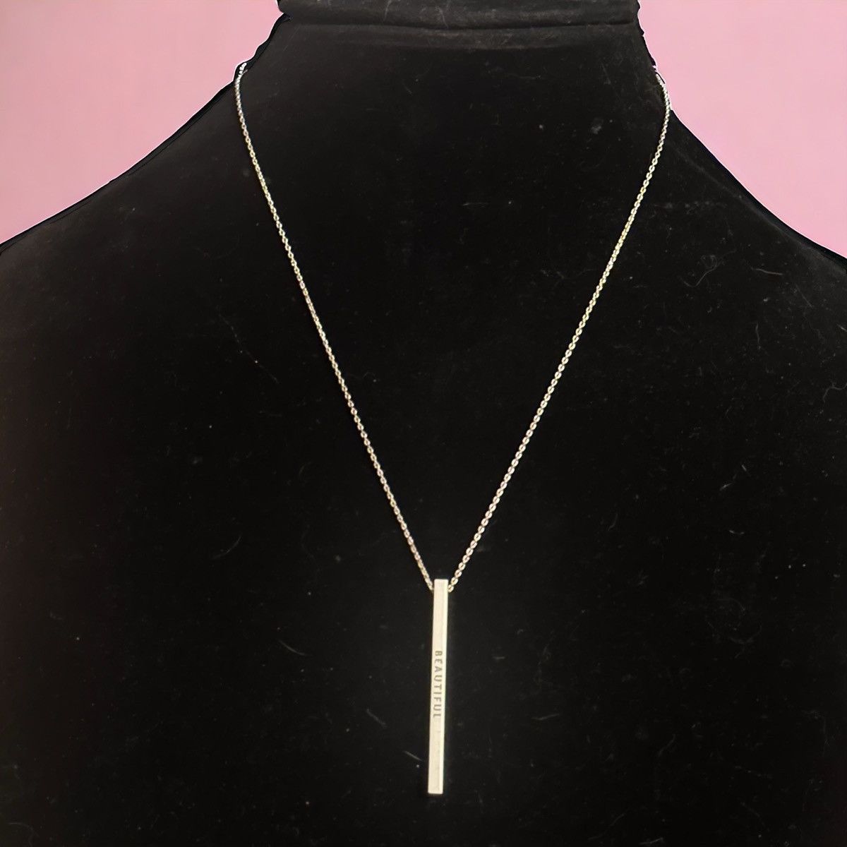Other Silver tone engraved Beautiful vertical bar pendant necklace Size ONE SIZE - 1 Thumbnail