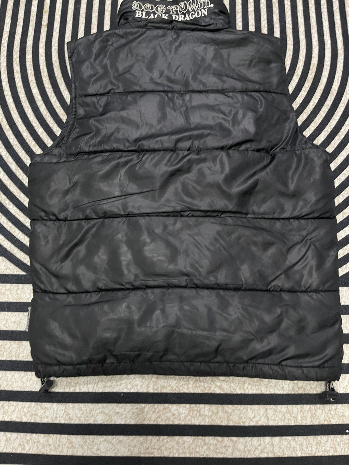 Dogtown VINTAGE Y2K DOGTOWN BLACK DRAGON VEST PUFFER Size US XL / EU 56 / 4 - 15 Thumbnail
