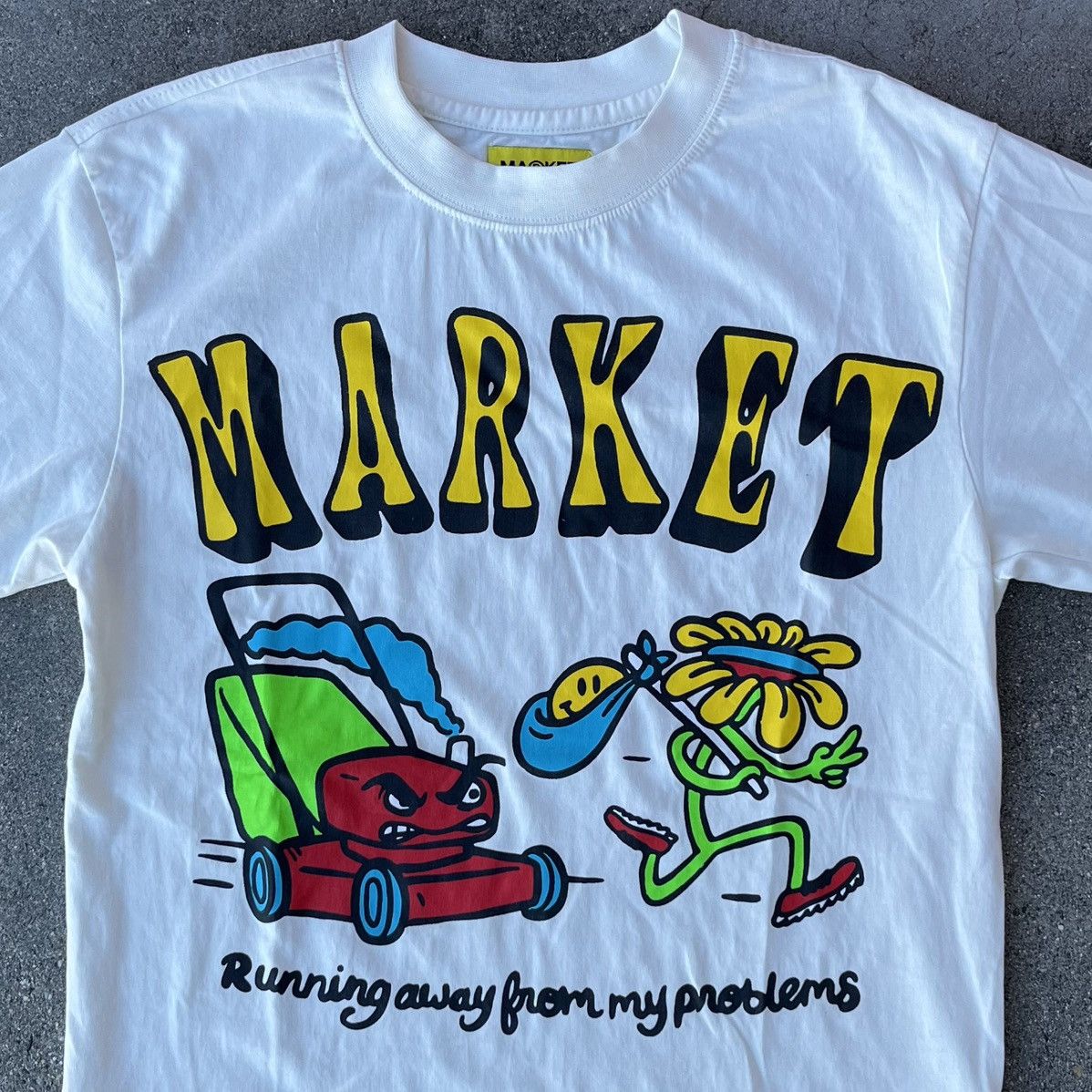 Market Market Smiley ‘Running Away From My Problems’ Tee Sz S Size US S / EU 44-46 / 1 - 1 Thumbnail