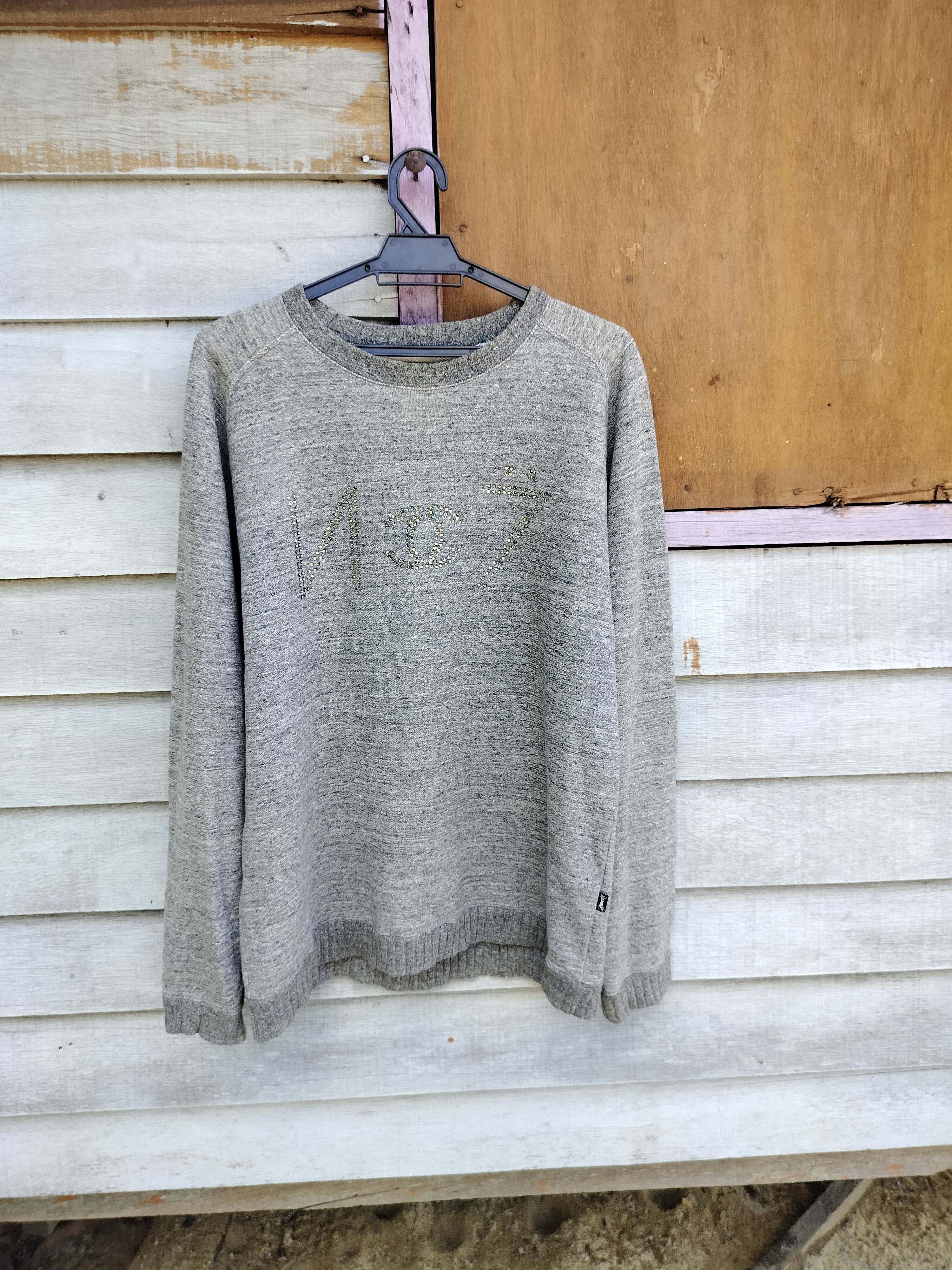 NEXUSVII Nexus 7 Japan Multiple Maniax sweatshirt Chanel Logo Size US L / EU 52-54 / 3 - 1 Thumbnail