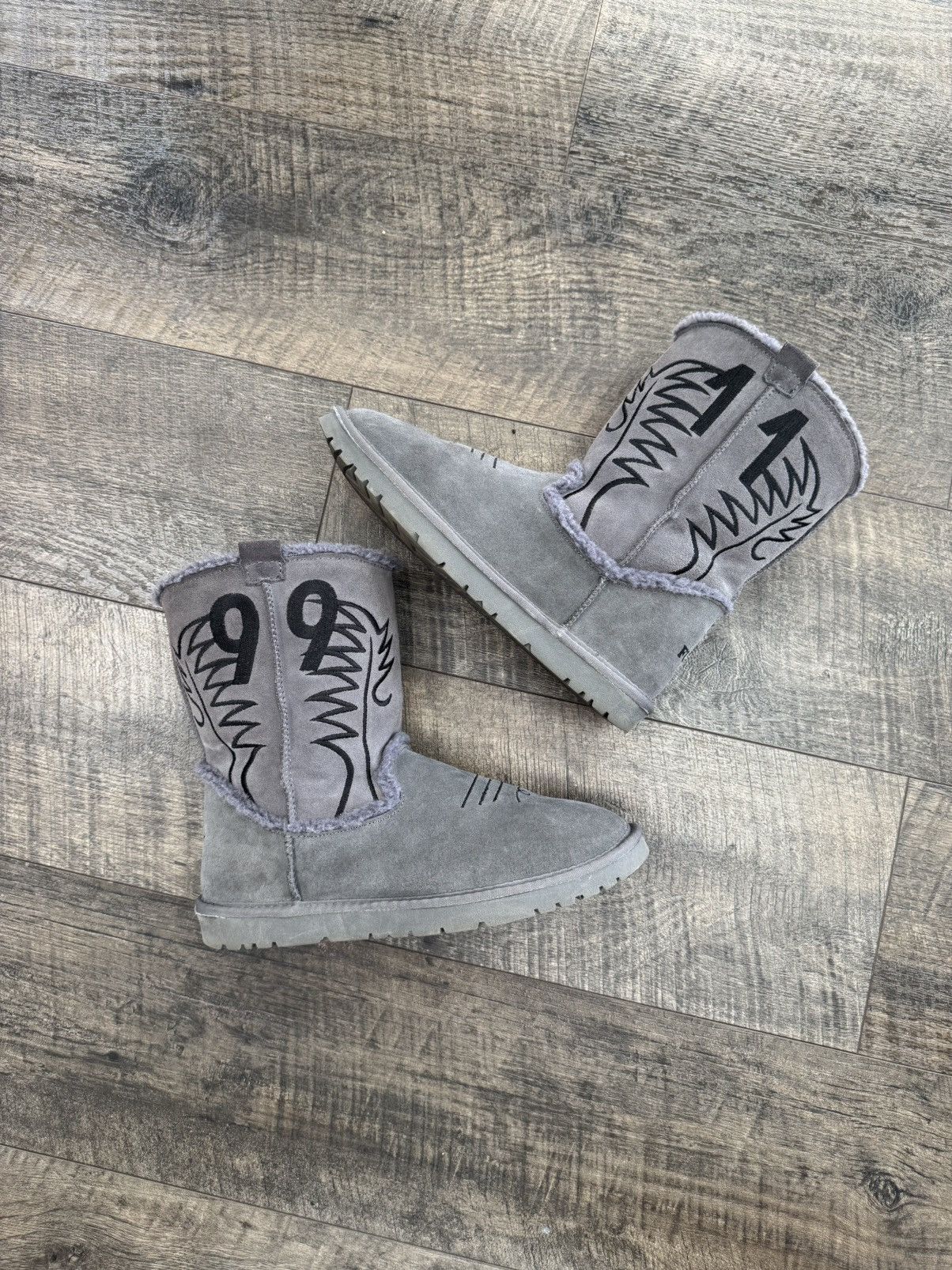 bazo1199 グレー ブーツ　EU41 Other Friends & Family Grey Bazo 1199 Ugg Boots Unreleased | Grailed