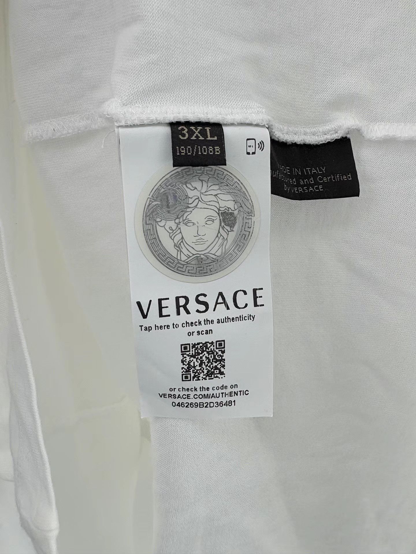 Versace VERSACE Medusa Embroidered Sequin Short Sleeve Tee Size US XXL / EU 58 / 5 - 5 Thumbnail