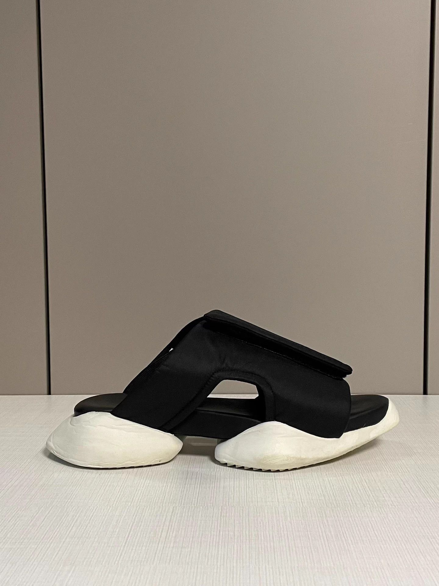 Rick Owens Rick Owens x Adidas Horsebit Slipper 40.5 Size US 9.5 / IT 39.5 - 3 Thumbnail