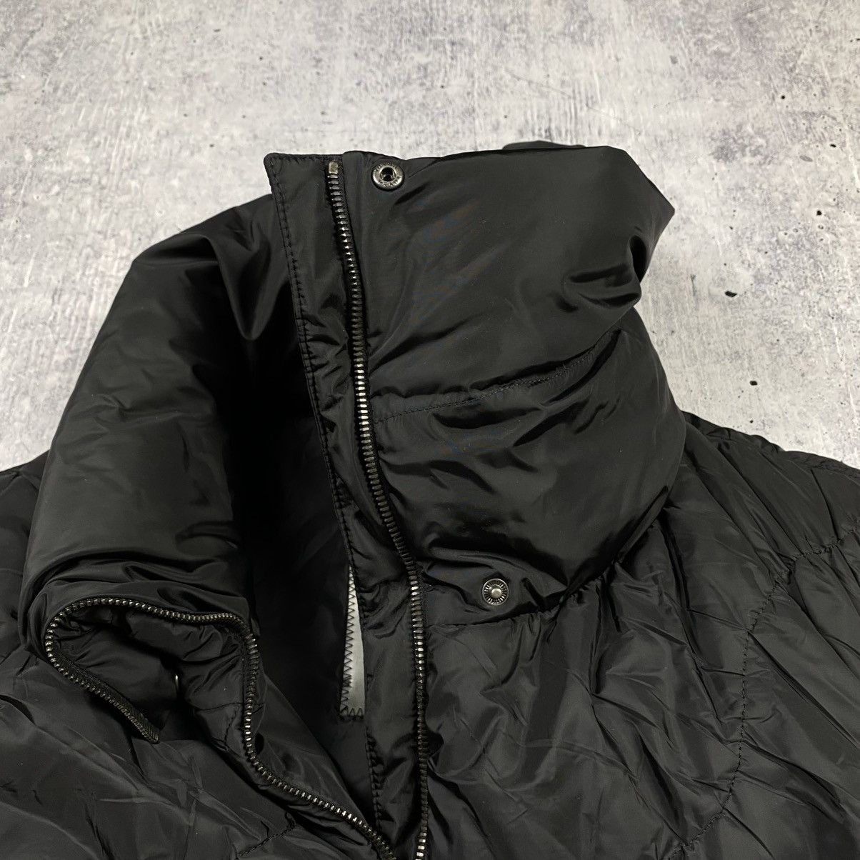Prada ❗️RARE❗️Prada Nylon Down Vest Luxury Style Black Women Size 46 Size L / US 10 / IT 46 - 8 Thumbnail