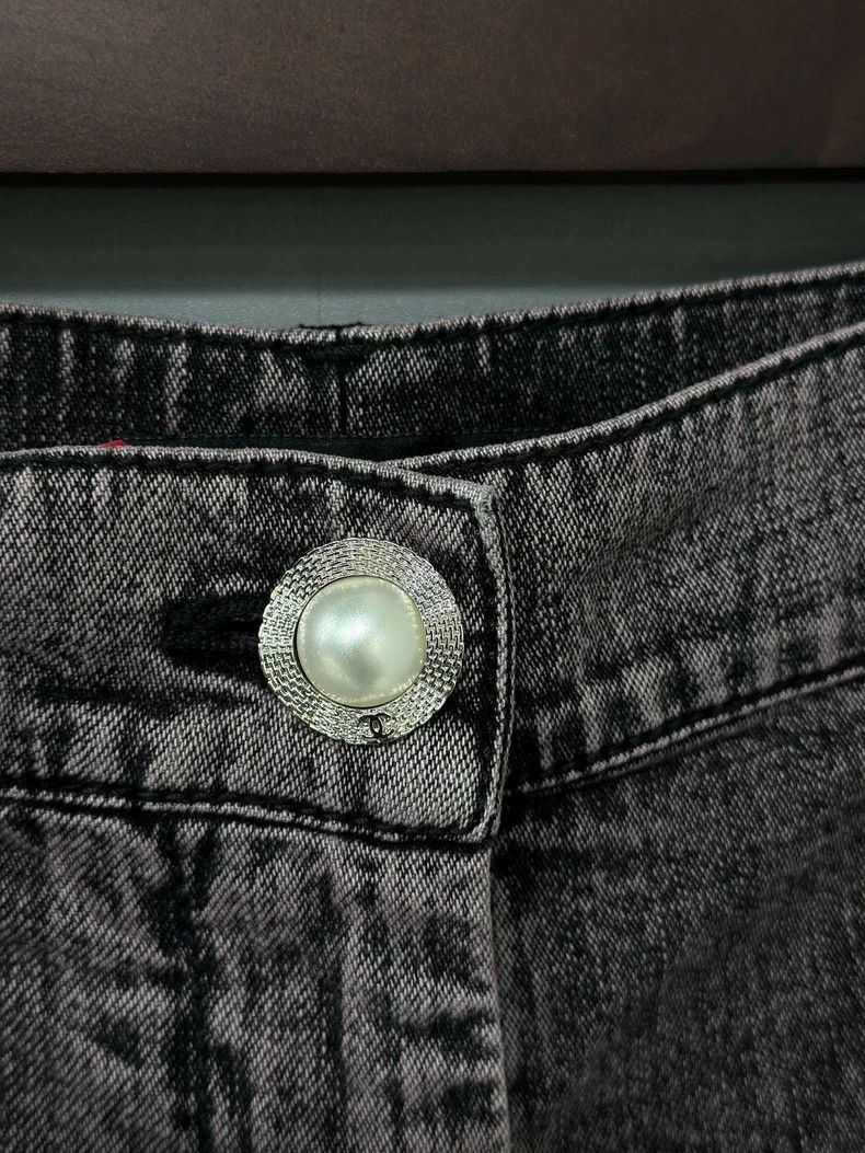 Chanel Chanel Ash color-matched jeans 2504-Nextarrow Size 25" / US 0 / IT 36 - 6 Thumbnail