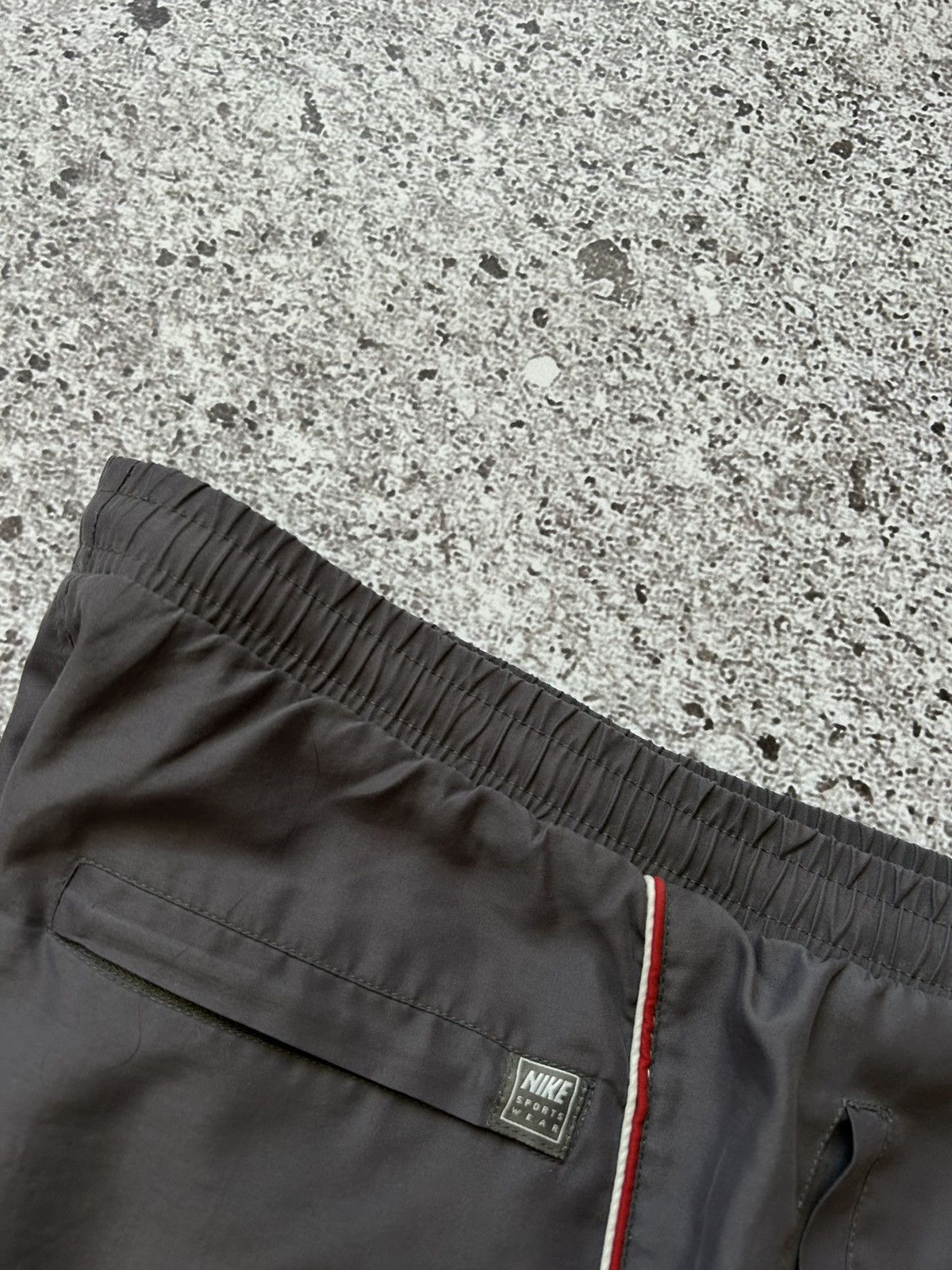 Nike × Vintage Vintage 90’s Nike Sportswear Shorts Size L Y2K Hype Size US 34 / EU 50 - 4 Thumbnail