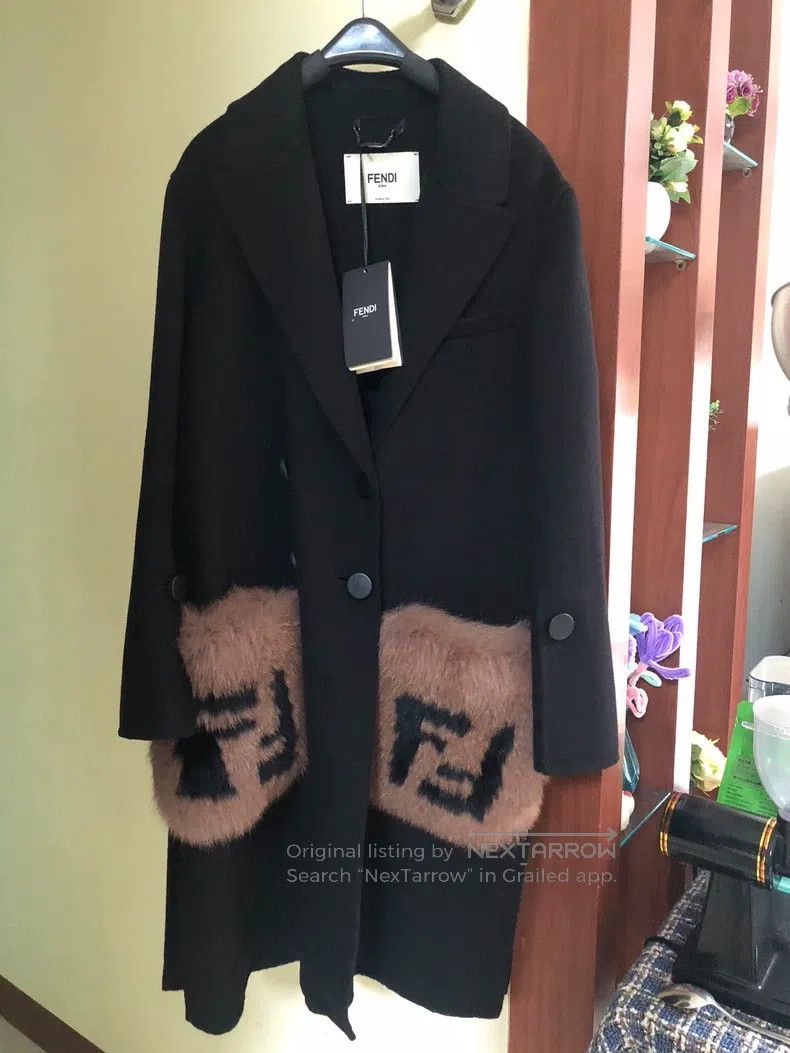 Fendi Fendi Fox fur double-breasted wool coat Size XS / US 0-2 / IT 36-38 - 1 Thumbnail