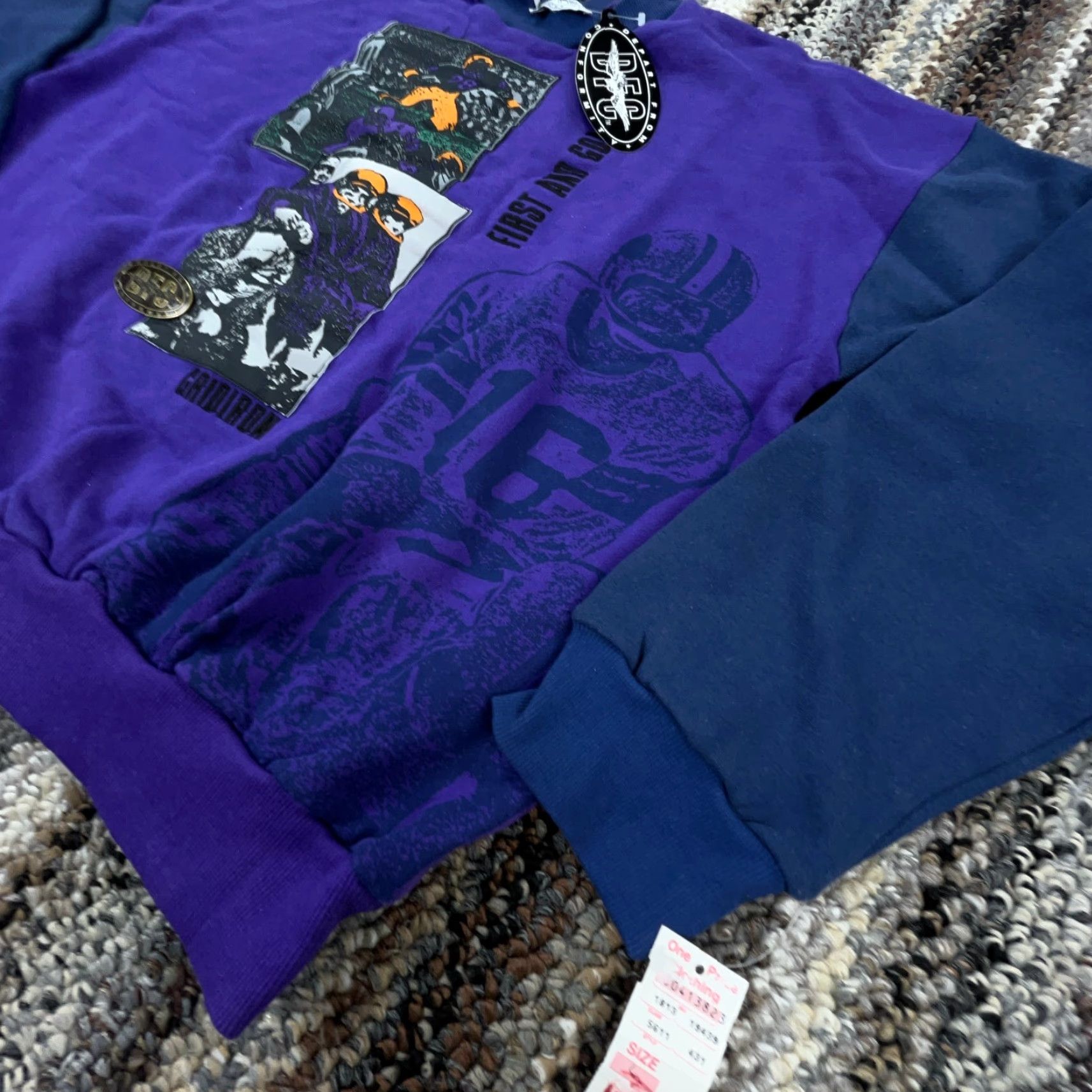 Vintage VINTAGE Football Sweatshirt Men L Purple Crew Neck Logo 90s Y2K Deadstock Football Sweatshirt Men Purple Crew Neck Logo 90s Y2K Deadstock Size US L / EU 52-54 / 3 - 4 Thumbnail