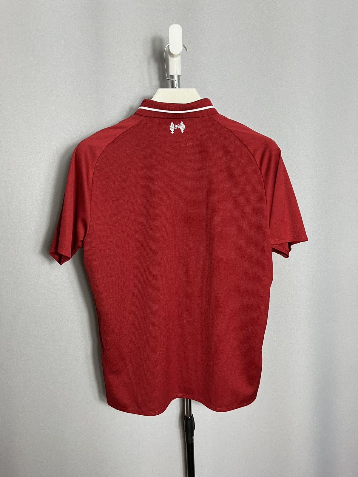 New Balance LIVERPOOL 2018/2019 HOME FOOTBALL SHIRT SOCCER JERSEY Size US M / EU 48-50 / 2 - 11 Thumbnail