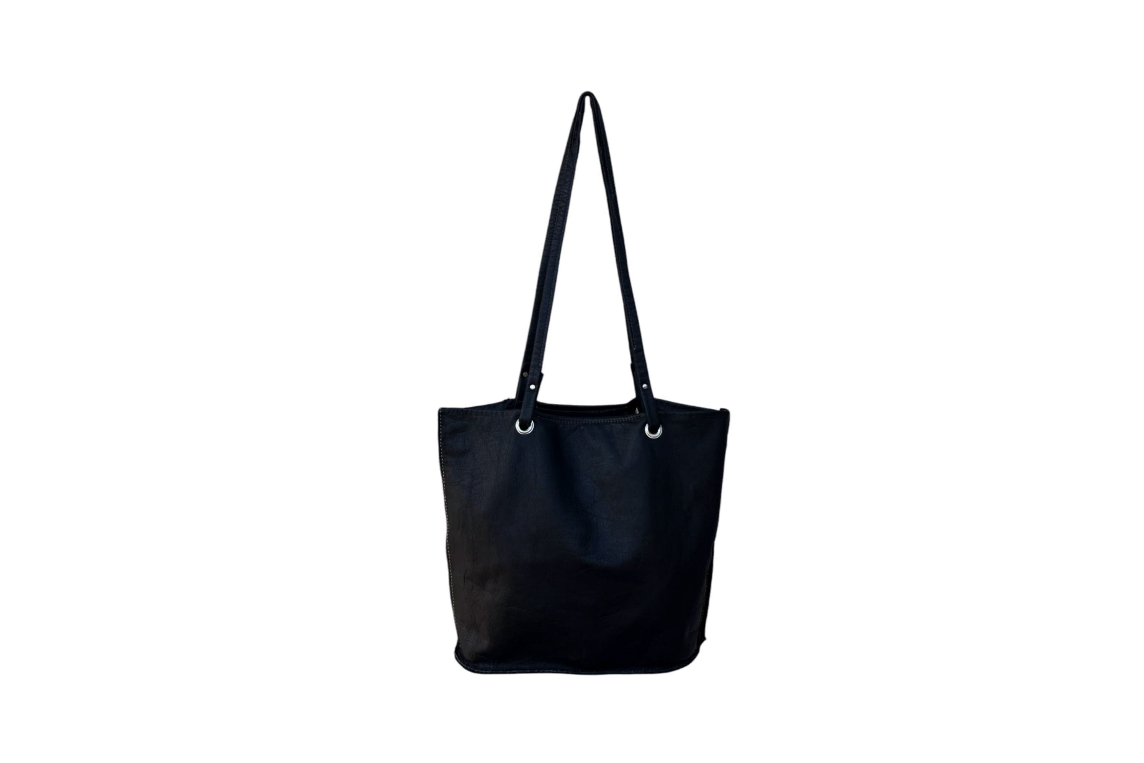 Vintage Light Weight handmade black genuine leather shoulder bag Size ONE SIZE - 1 Thumbnail
