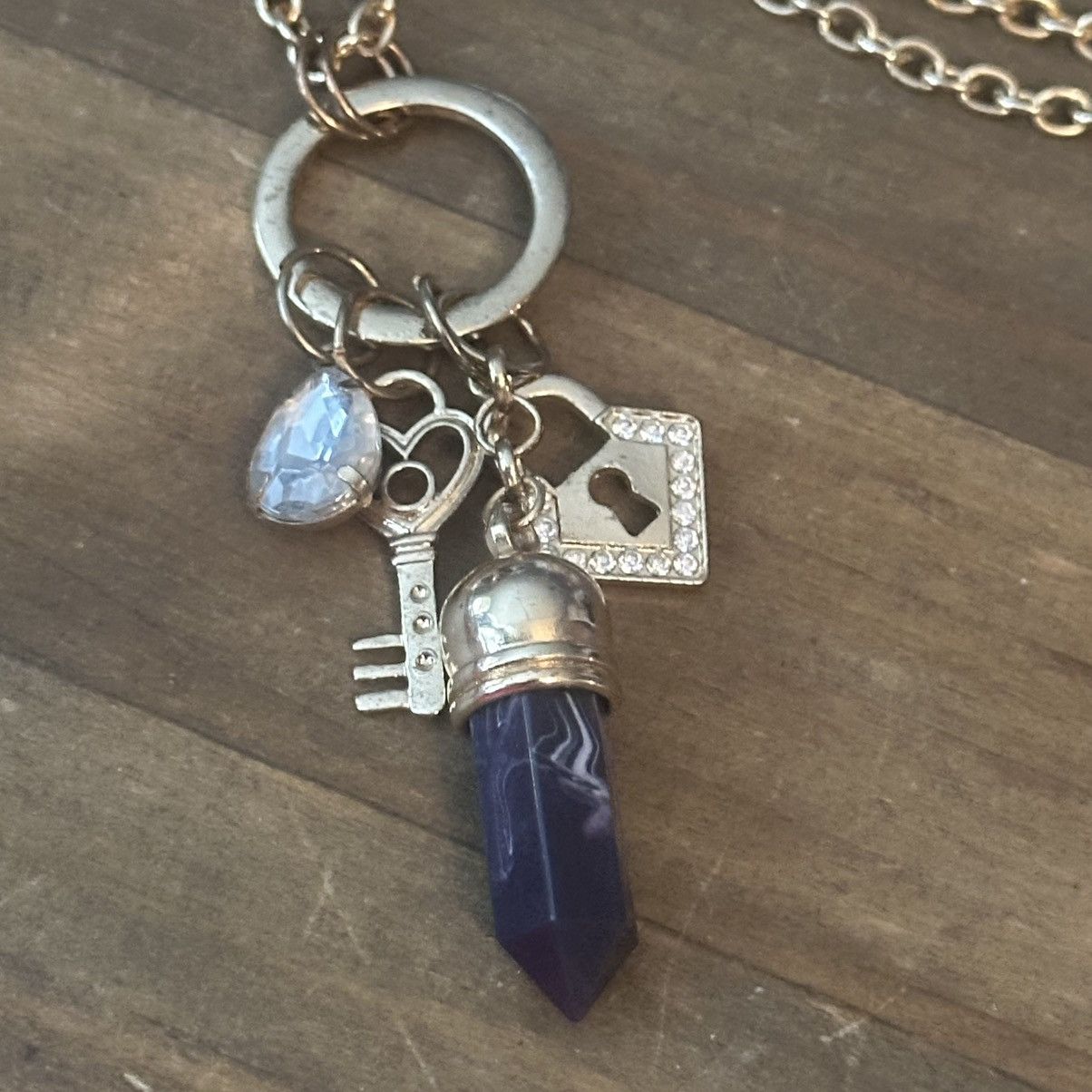 Other Gold tone charm pendant necklace Size ONE SIZE - 4 Thumbnail