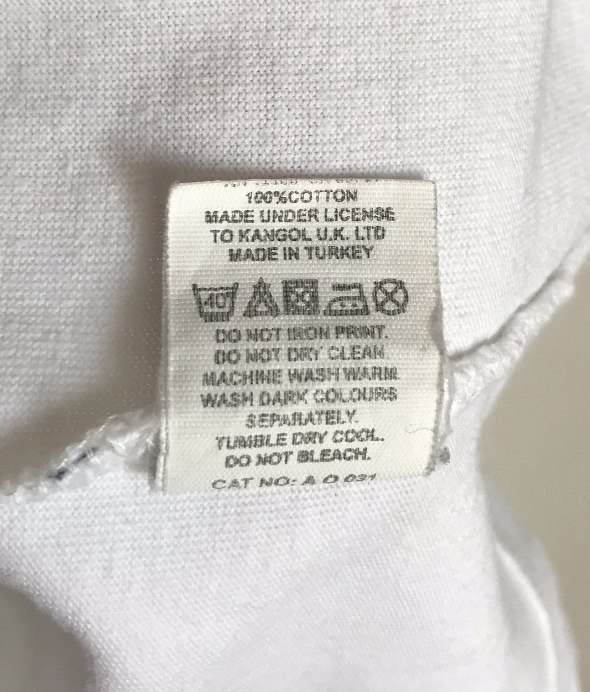 Kangol Kangol Vintage 90s V Neck T-Shirt Size US M / EU 48-50 / 2 - 5 Thumbnail