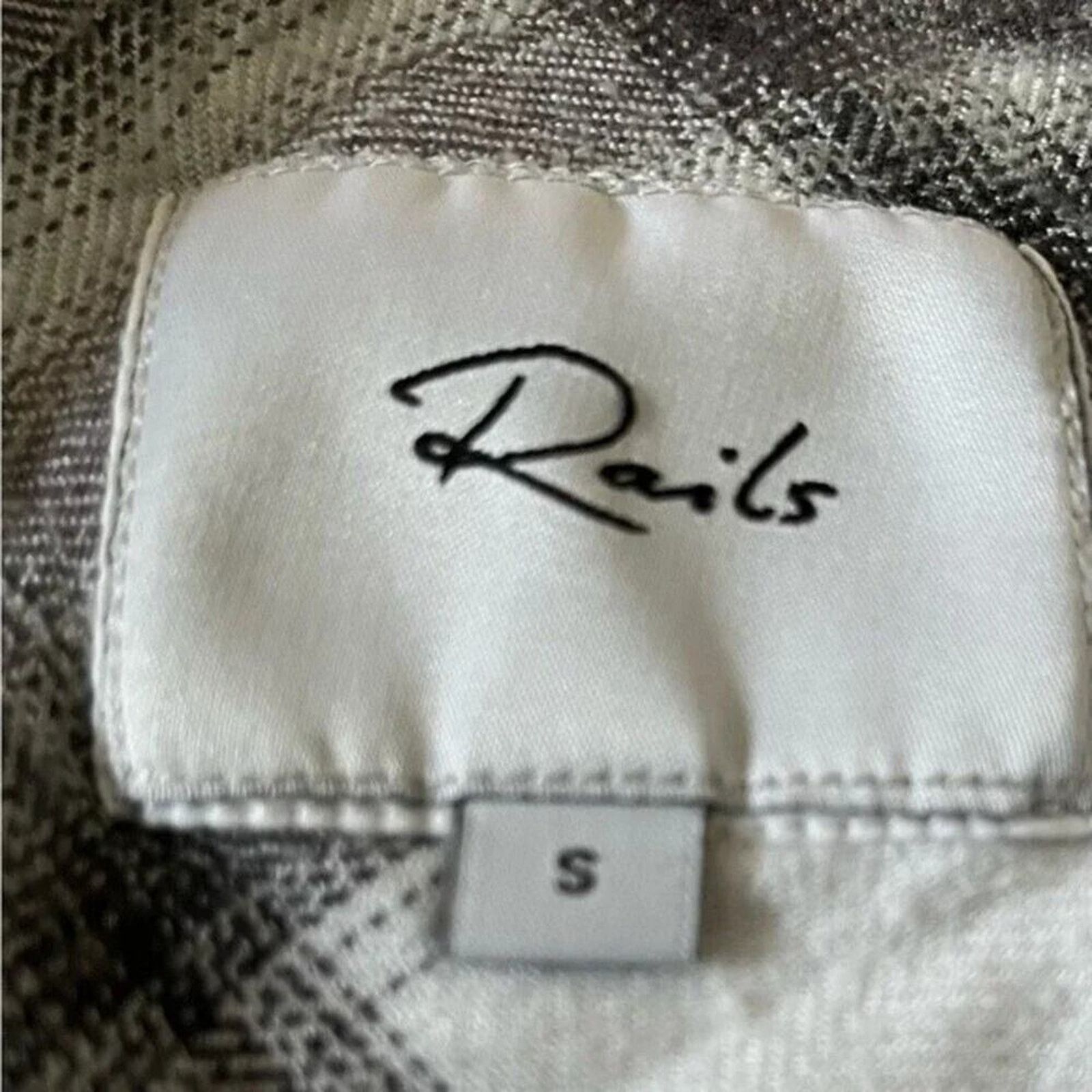 Rails Rails plaid button up long sleeve top, size small Size S / US 4 / IT 40 - 3 Thumbnail