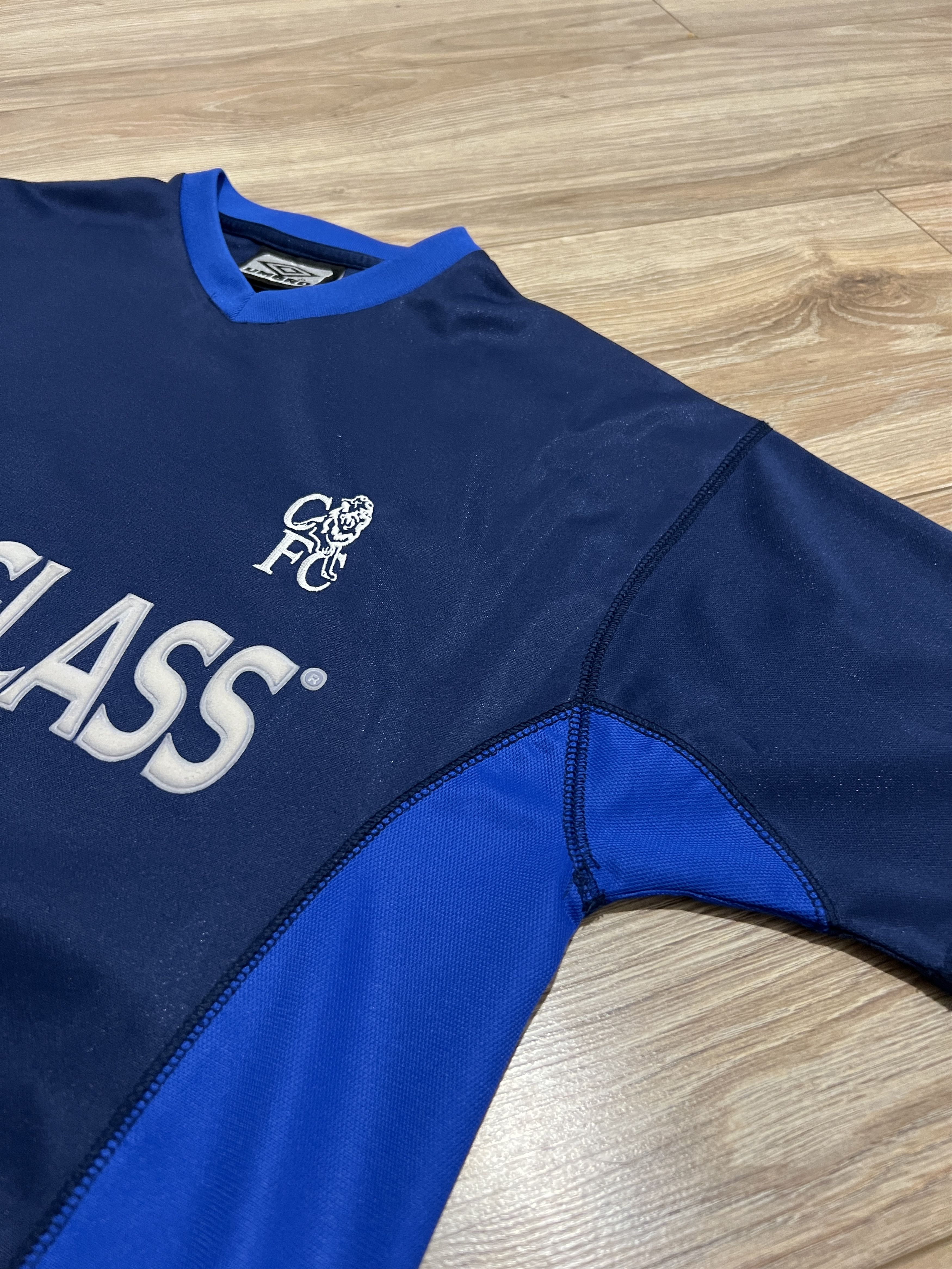 Umbro × Vintage Umbro 1999/2001 Chelsea London Home Soccer Jersey Vintage Size US M / EU 48-50 / 2 - 8 Thumbnail