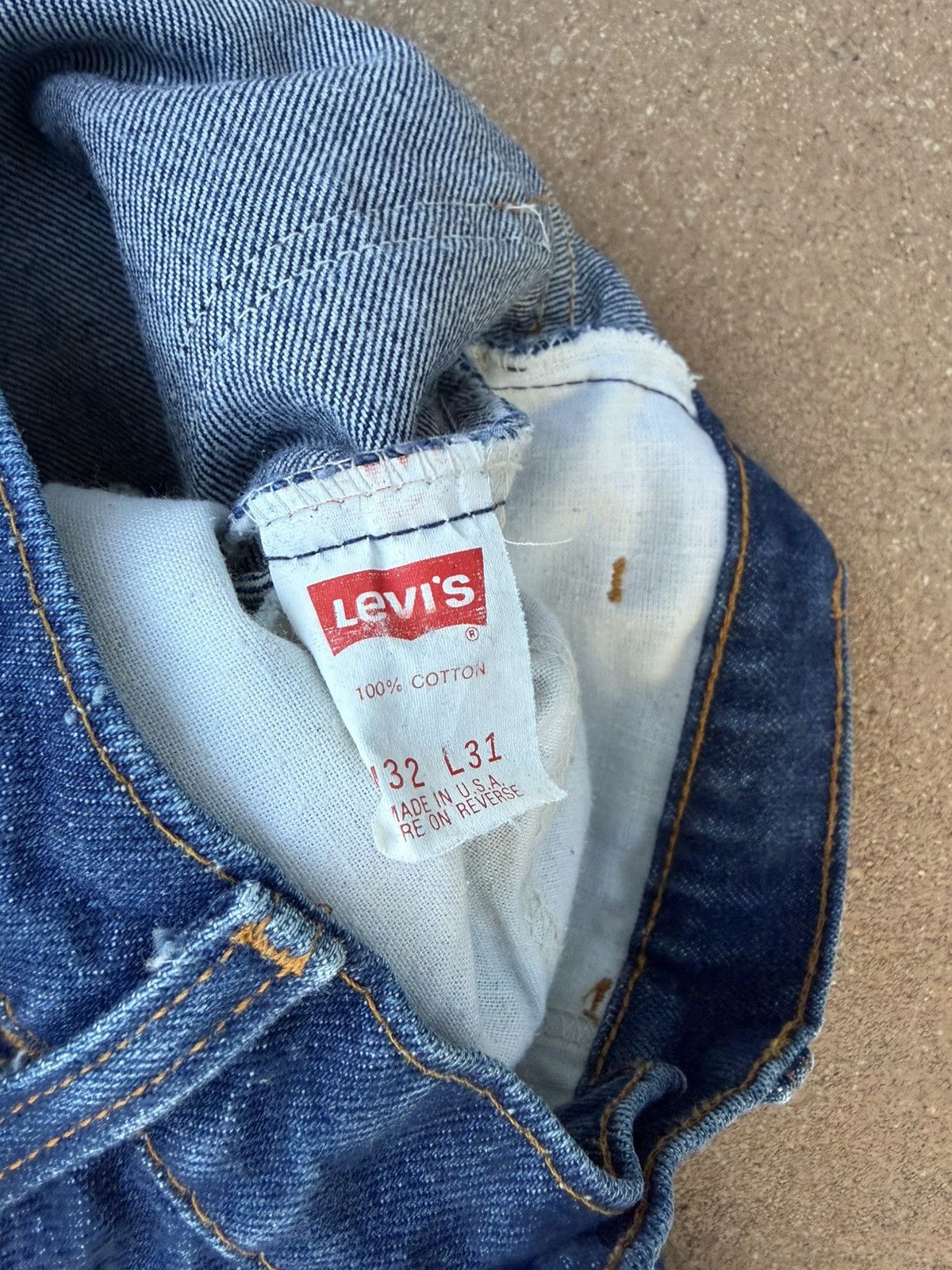 Levi's Vtg 80’s Levi’s 646 Orange Tab Bellbottom Flare Jeans 31x31 Size US 31 - 6 Thumbnail
