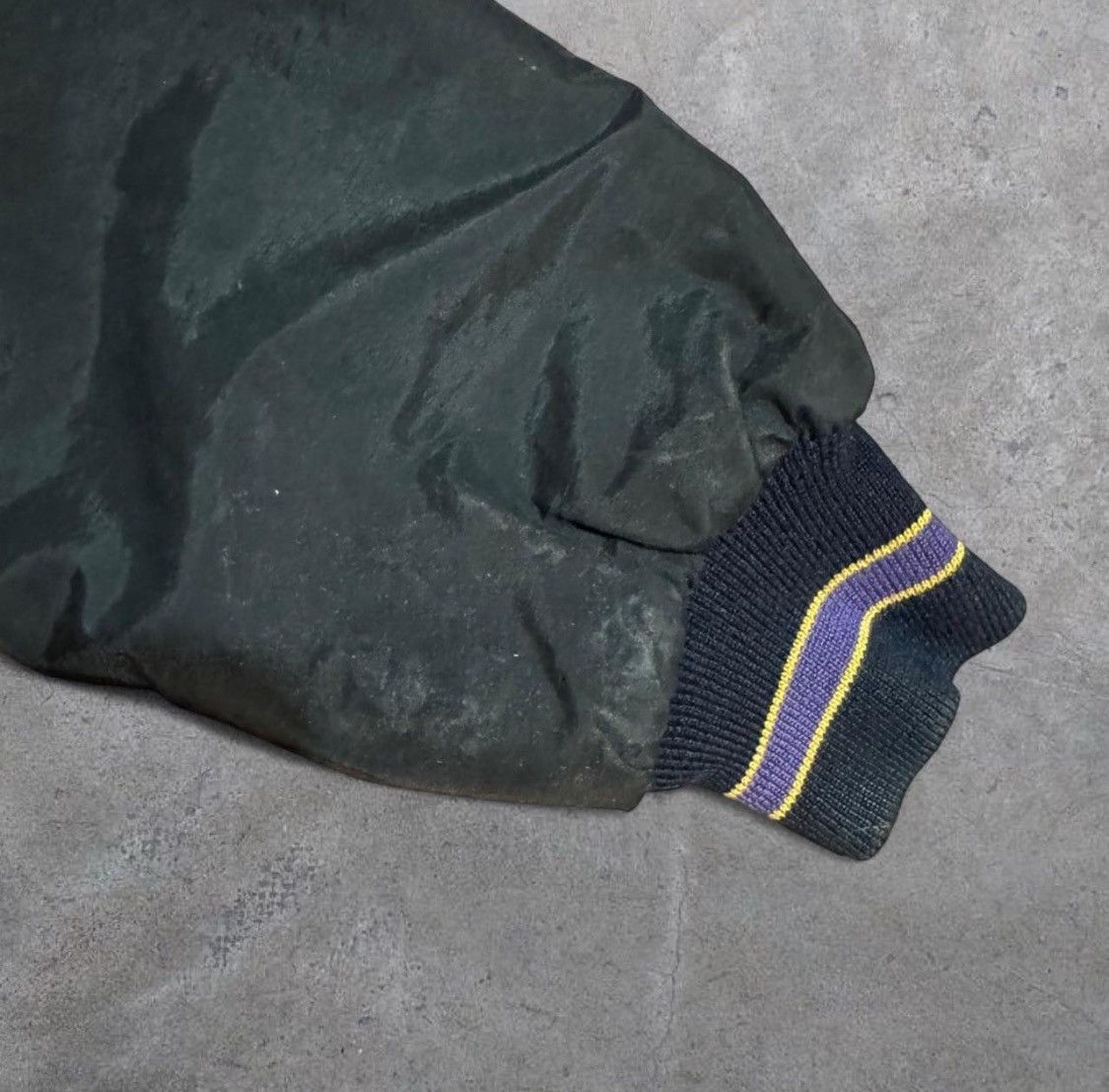 Starter Vintage Starter Los Angeles Lakers l jacket Size Large Size US L / EU 52-54 / 3 - 7 Thumbnail