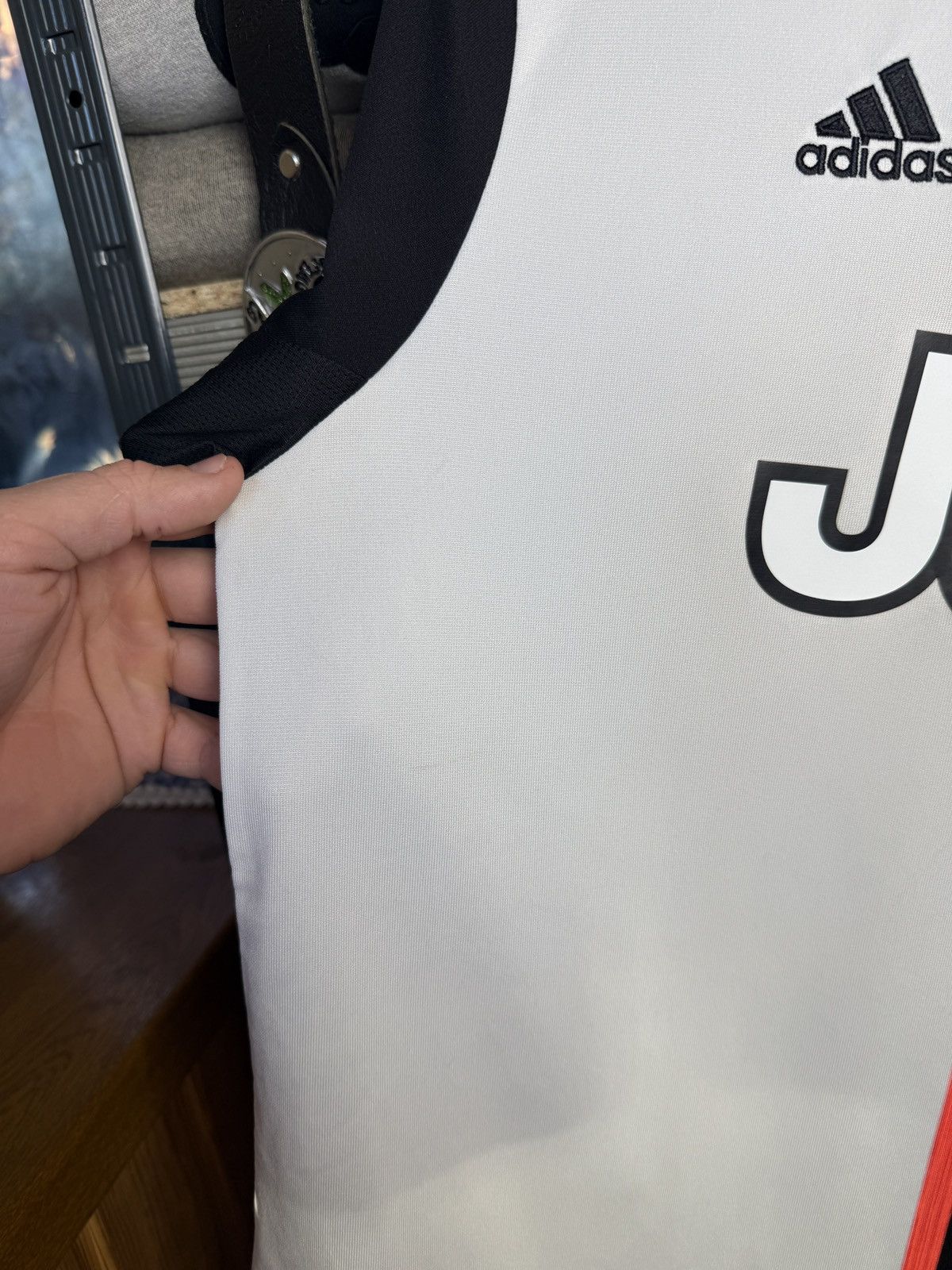 Adidas Adidas Juventus Jeep Soccer Jersey Sz L Size US L / EU 52-54 / 3 - 5 Thumbnail