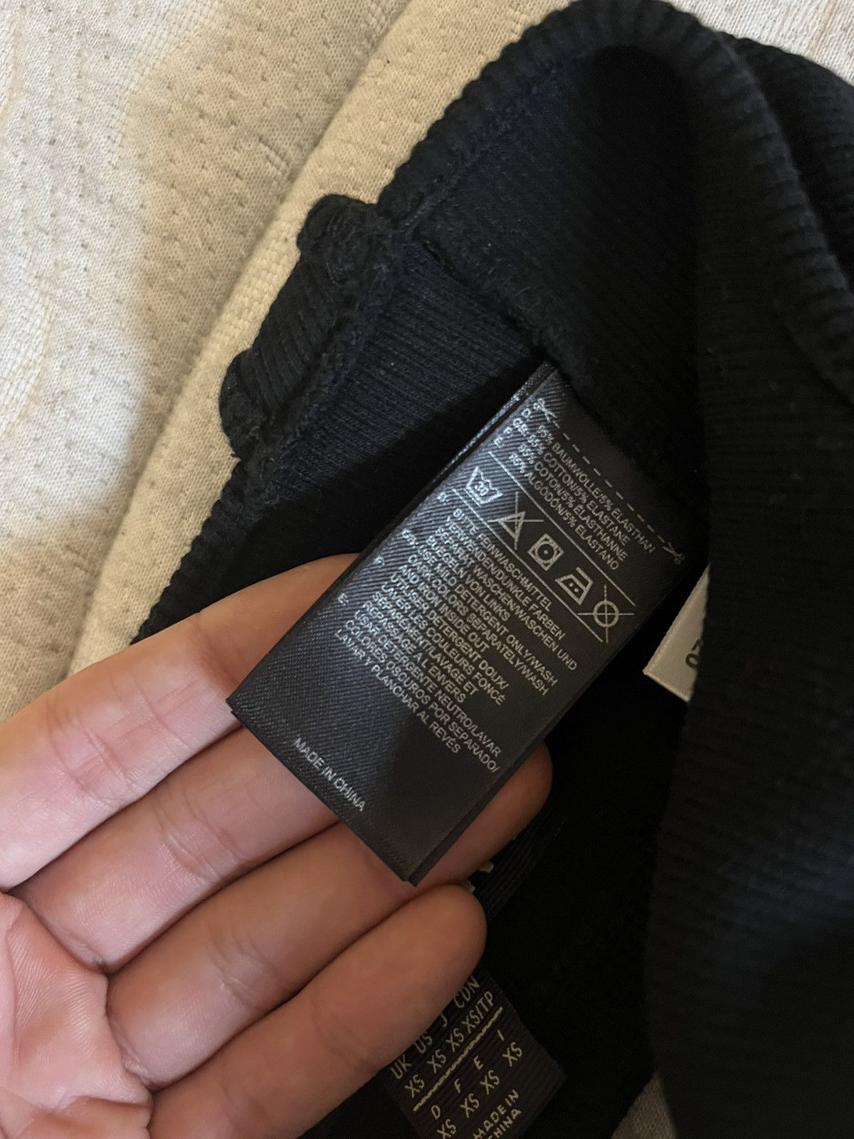 Yeezy Yeezy Season 1 Tank Top Black Size XS / US 0-2 / IT 36-38 - 4 Thumbnail