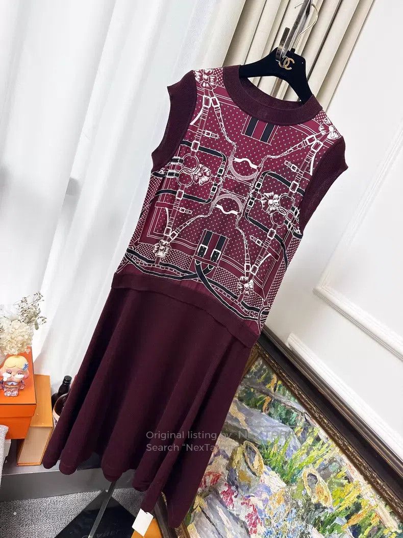 Hermes Hermes Burgundy silk and wool knitted vest dress Size XS / US 0-2 / IT 36-38 - 1 Thumbnail