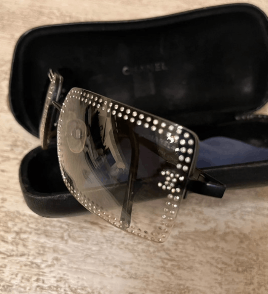 Chanel Chanel Sunglasses 4105-D Iconic rare CC Vintage 4017 Size ONE SIZE - 1 Thumbnail