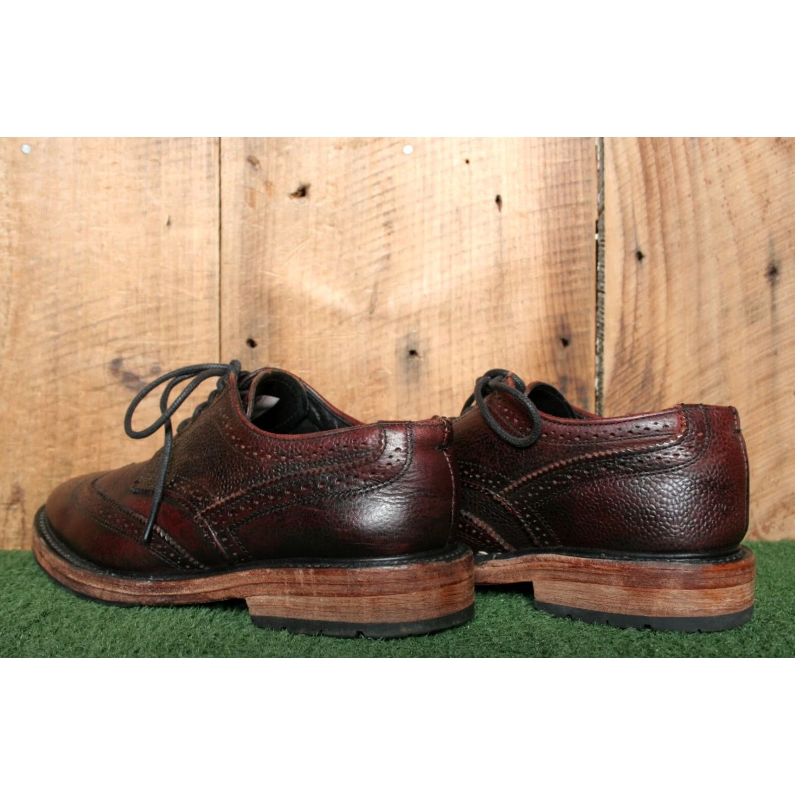 Vintage WALK-OVER by Geo. E. Keith Burgundy Leather Wingtip Brogue Oxfords Sz. 8.5 M Mens Dress Lace Up Leather Brown 8.5 M Brogue Wingtip Shoes Size US 9 / EU 42 - 3 Thumbnail