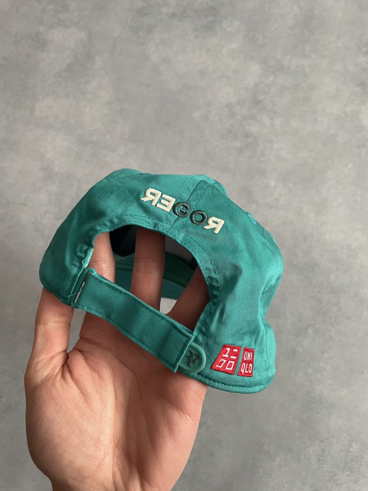 Uniqlo Roger Federer X Uniqlo Embroidered Logo OS Size ONE SIZE - 5 Thumbnail
