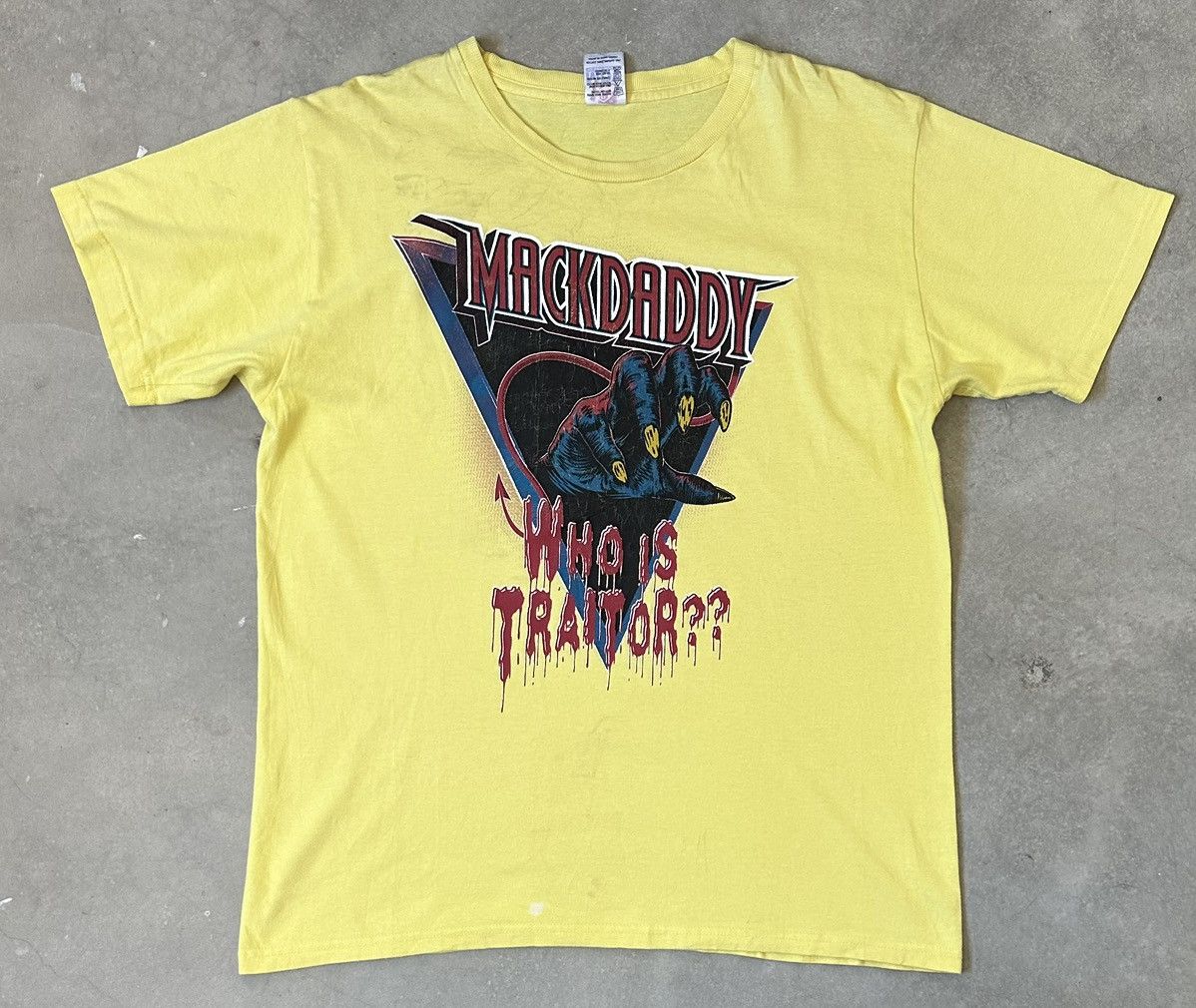 Japanese Brand VINTAGE MACKDADDY WHO IS TRAITOR TEE Size US M / EU 48-50 / 2 - 1 Thumbnail
