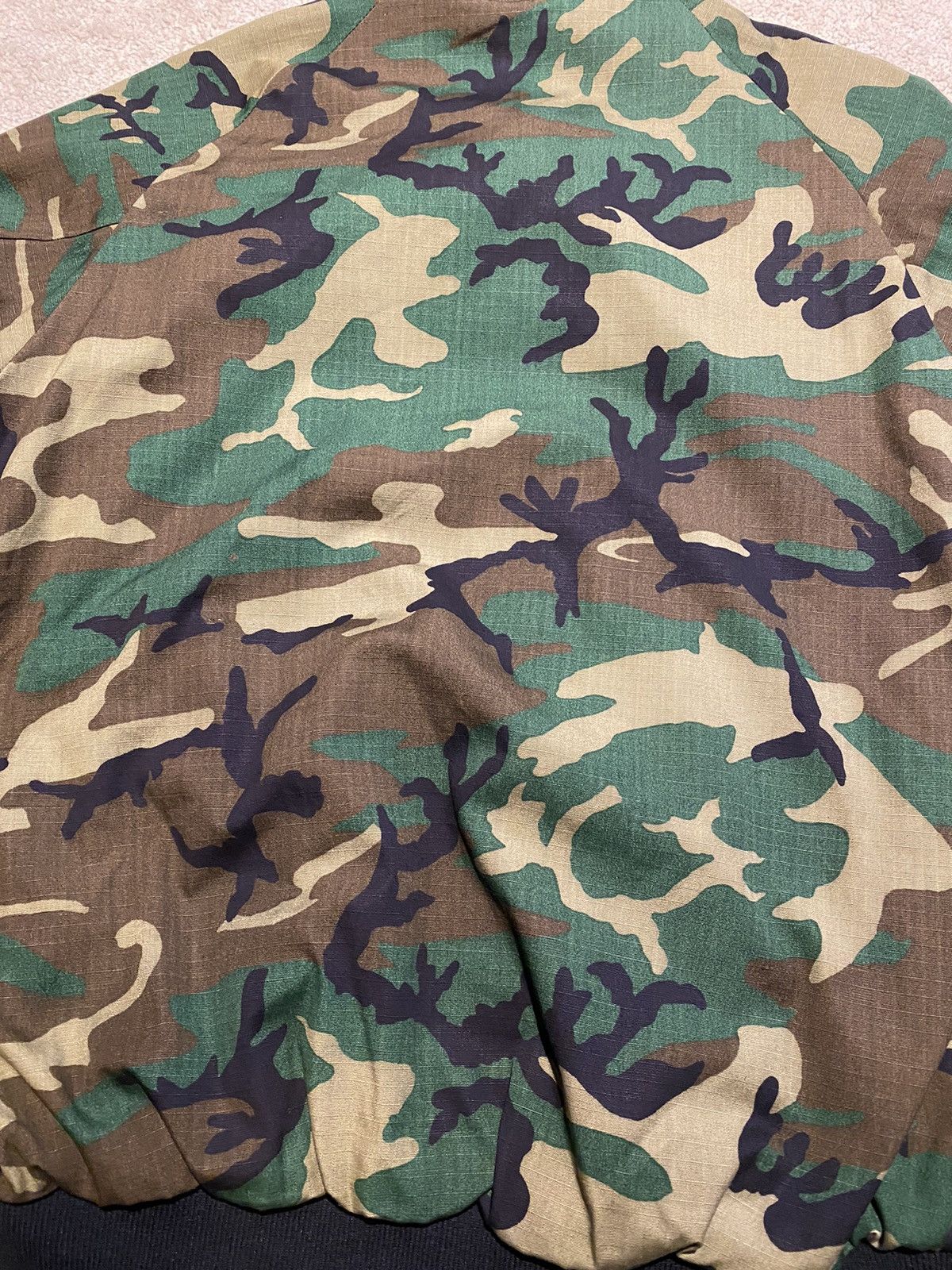 Vintage Vintage camo bomber Size US L / EU 52-54 / 3 - 4 Thumbnail