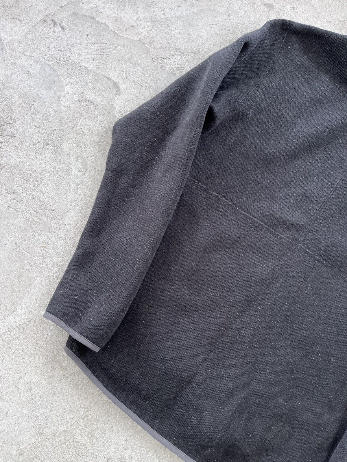 Berghaus Vintage Berghaus Polar Fleece Zip Jacket Black Outdoor Size US S / EU 44-46 / 1 - 11 Thumbnail