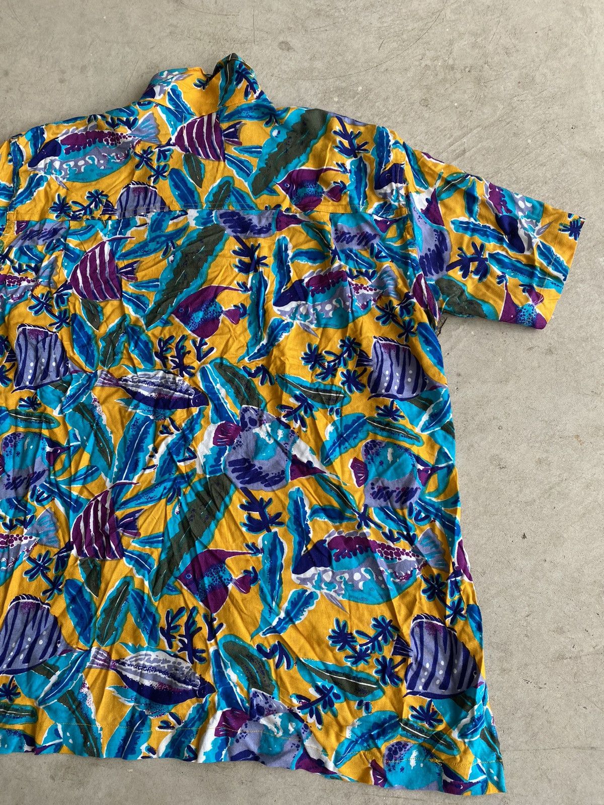 Vintage Beach Fish Aloha Rayon Shirt Medium Size US M / EU 48-50 / 2 - 6 Thumbnail