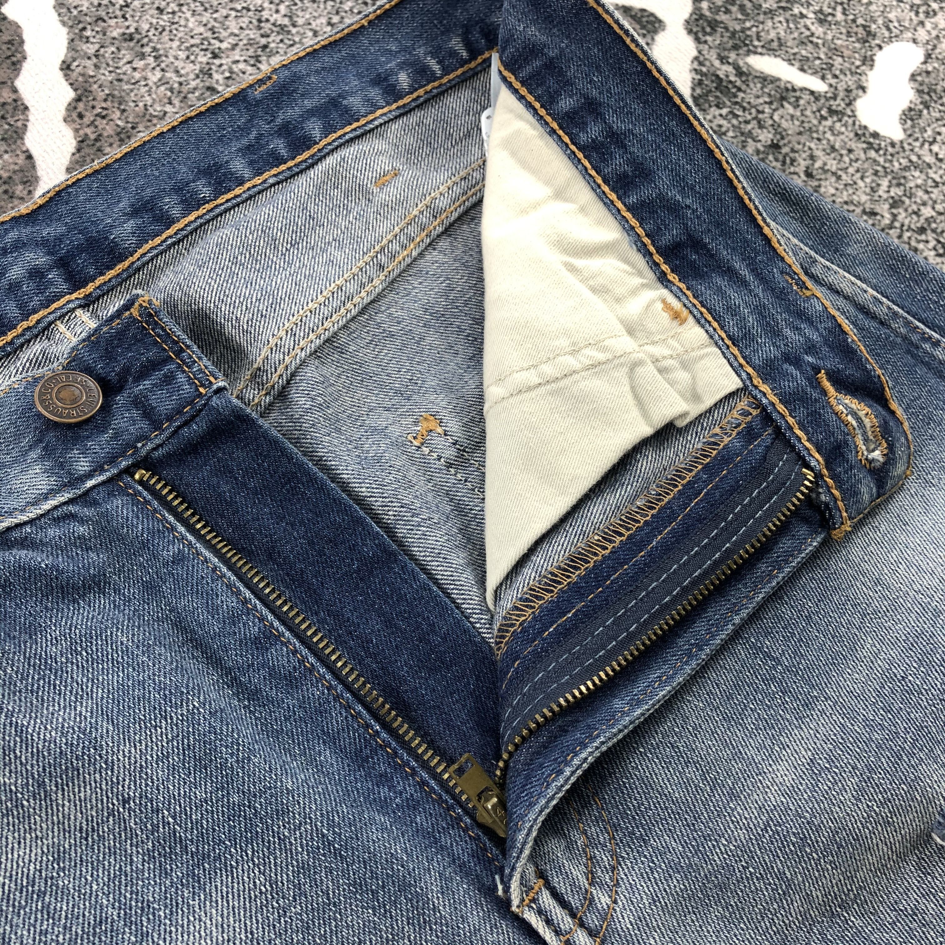 Levi's Vintage Levis 605 Jeans Orange Tab Distressed Denim KJ714 Size US 30 / EU 46 - 6 Thumbnail