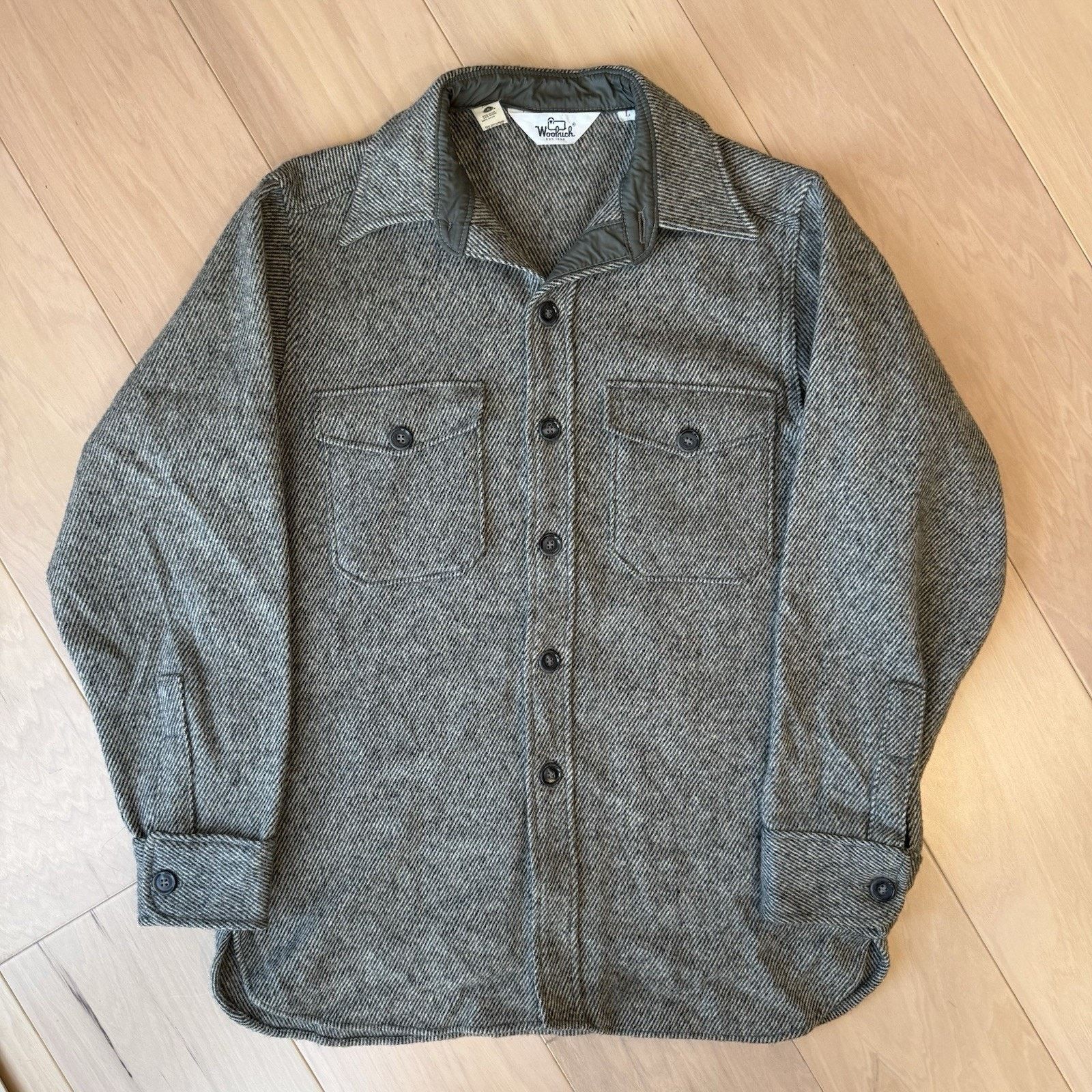 Woolrich Woolen Mills Vintage Woolrich Heavy Wool Shirt Large Gray 70s Button Up Size US L / EU 52-54 / 3 - 2 Thumbnail