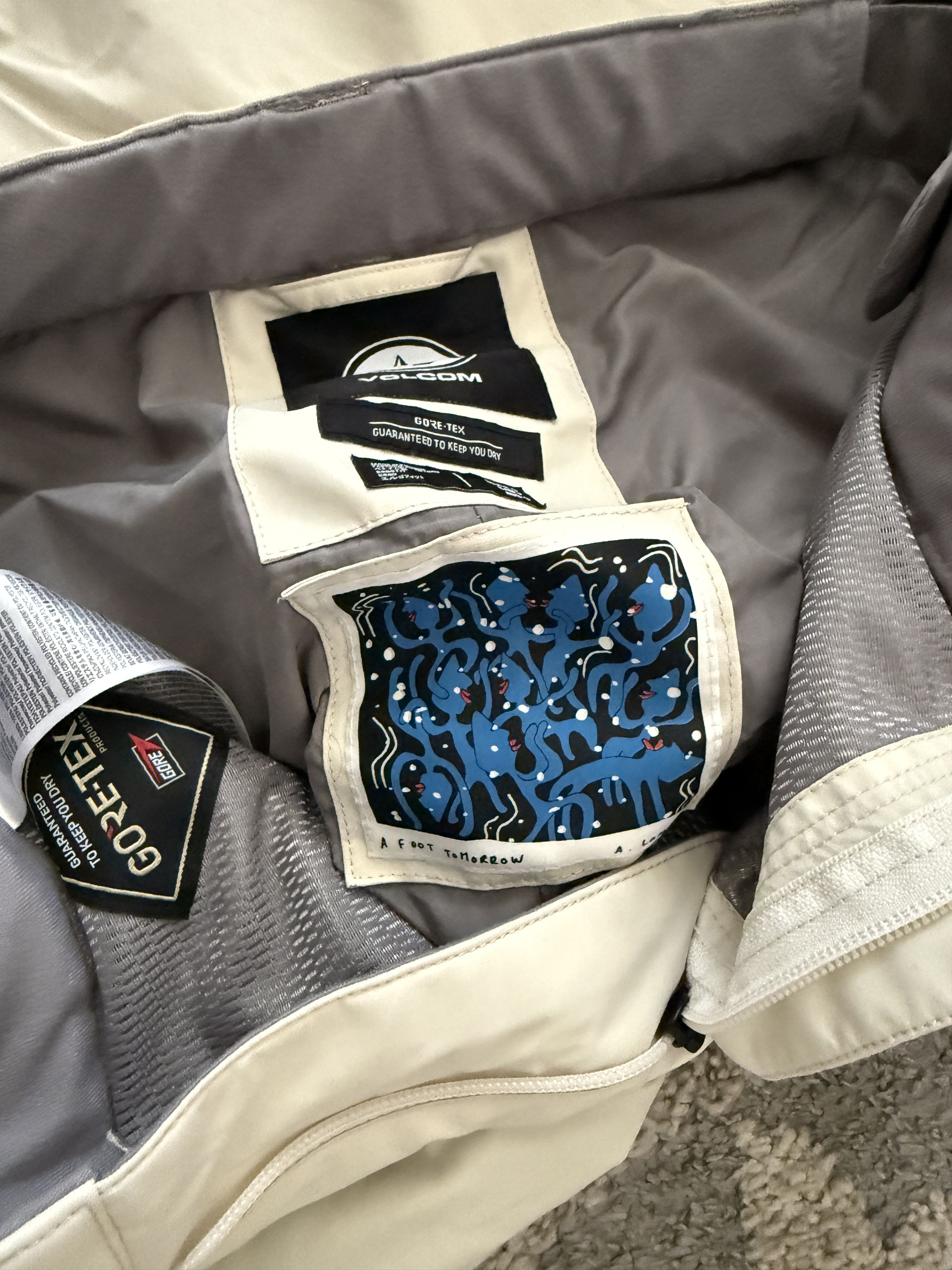 Volcom Goretex Ski Snow pants Volvos off white Longo wide Size US 30 / EU 46 - 6 Thumbnail
